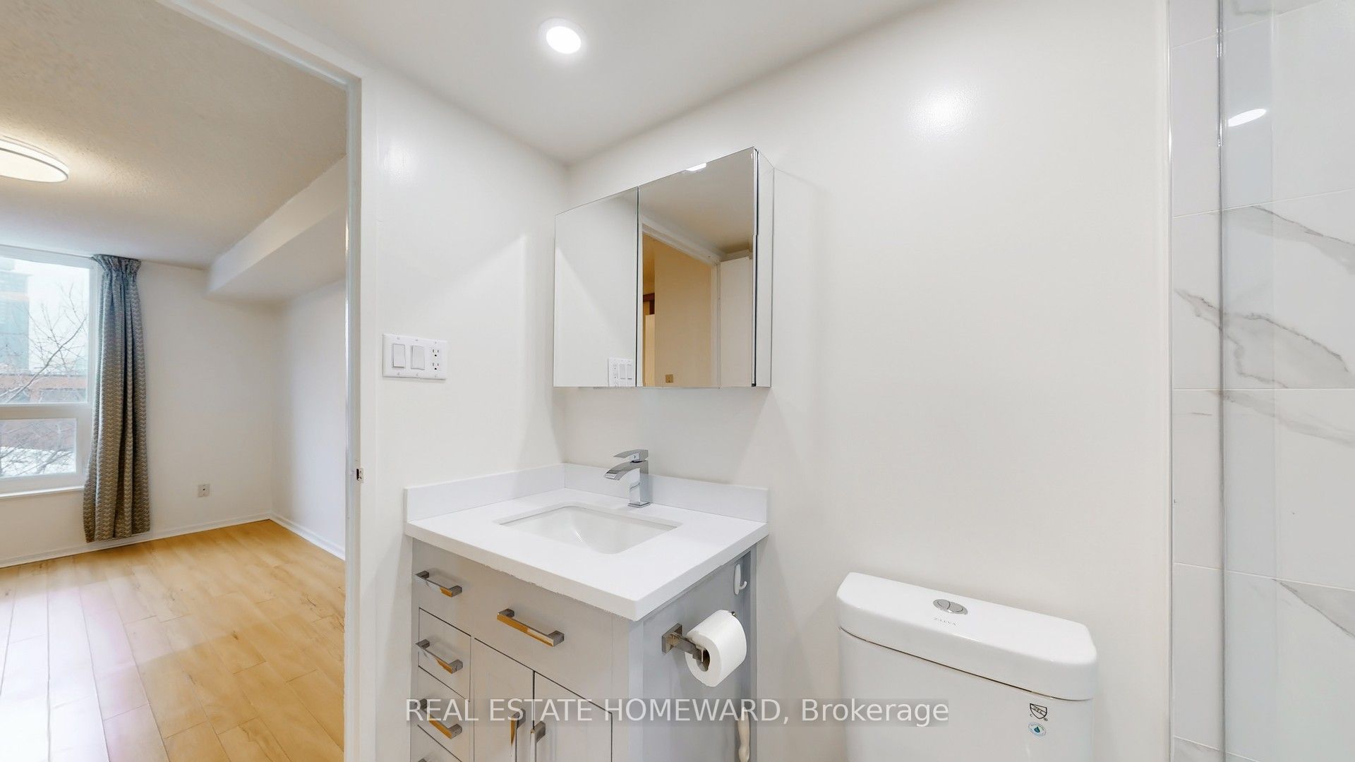 77 Maitland Place 623 Property Photo 21