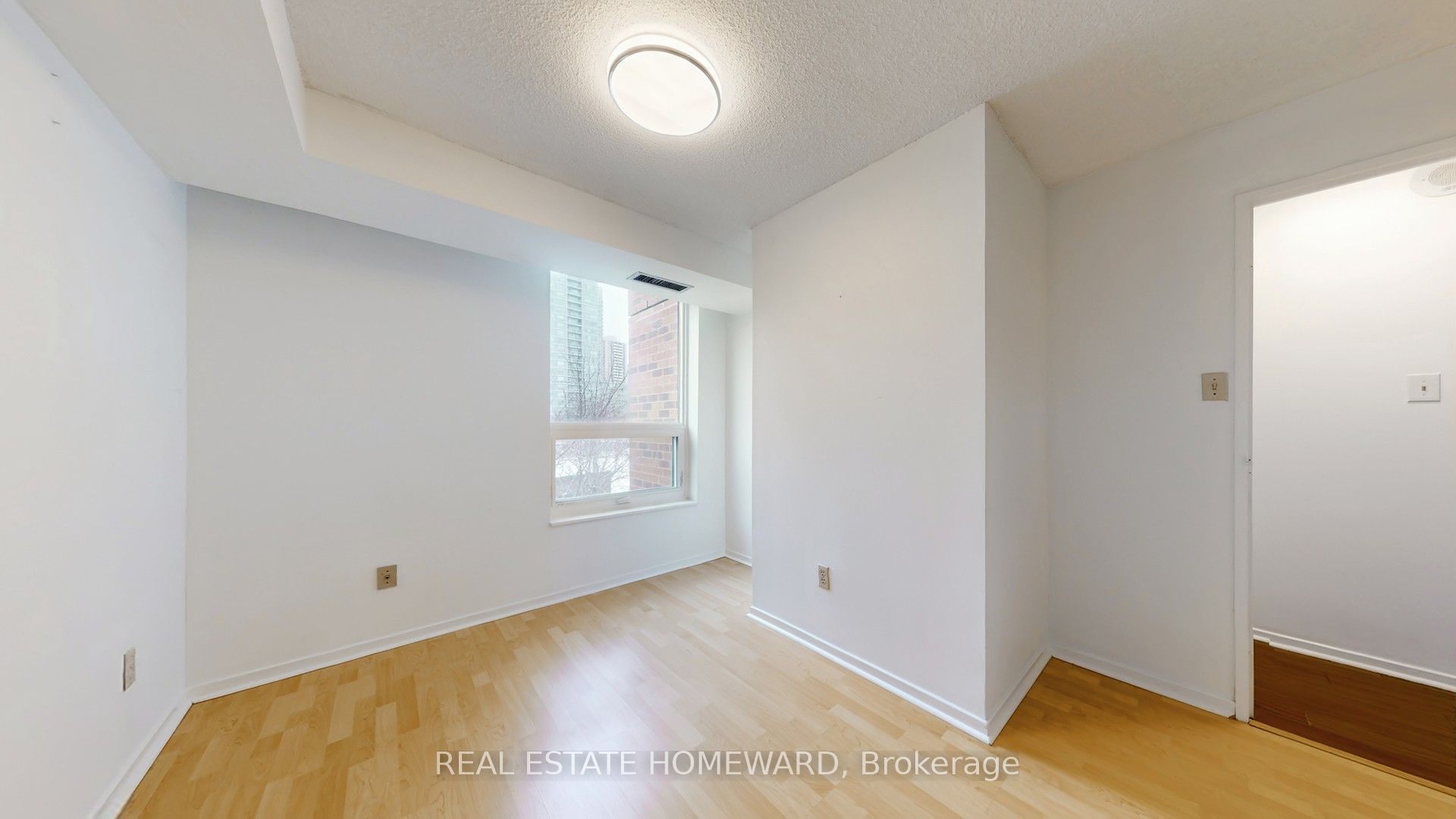77 Maitland Place 623 Property Photo 23