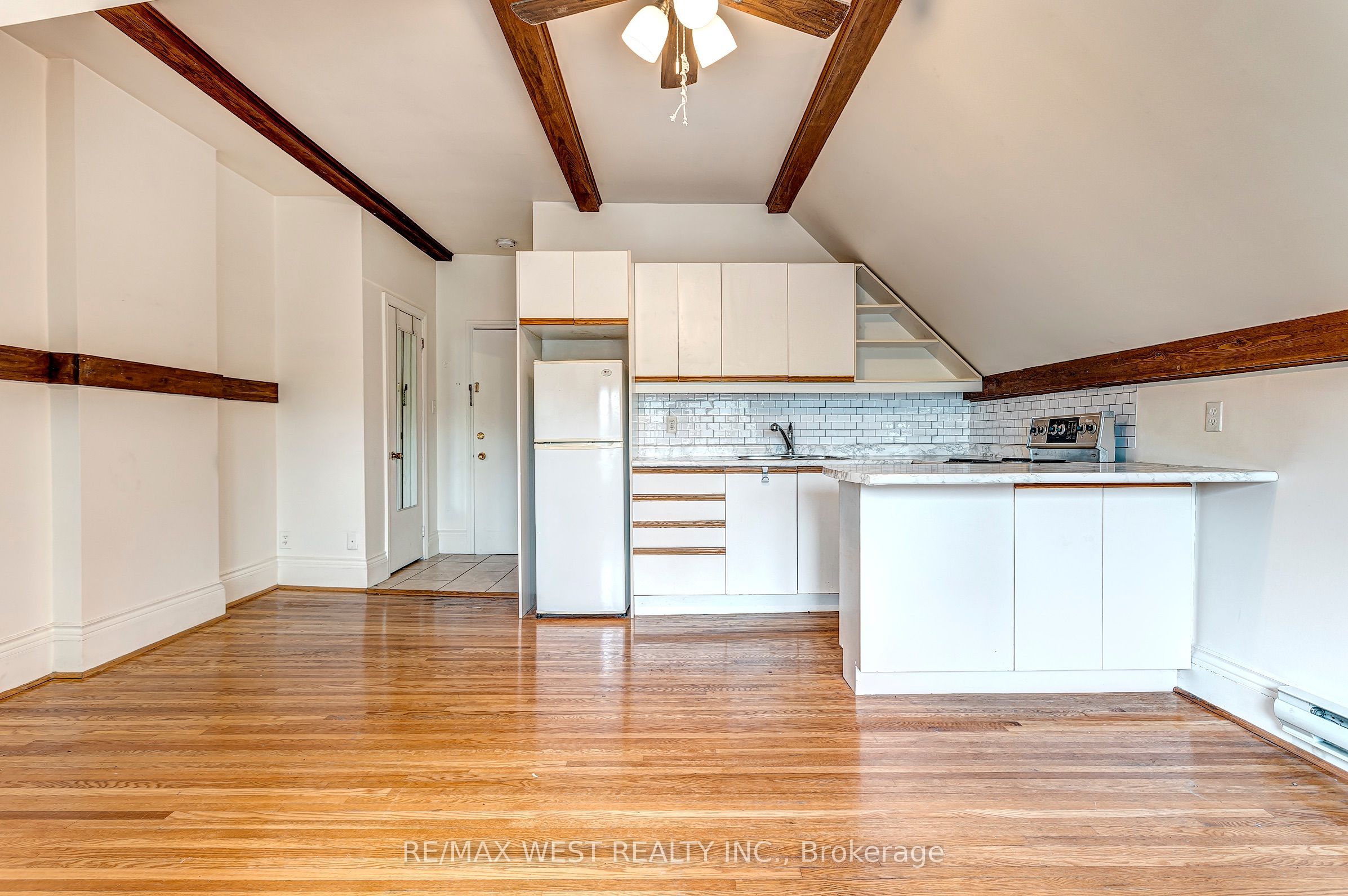 125 Madison Avenue Property Photo 16