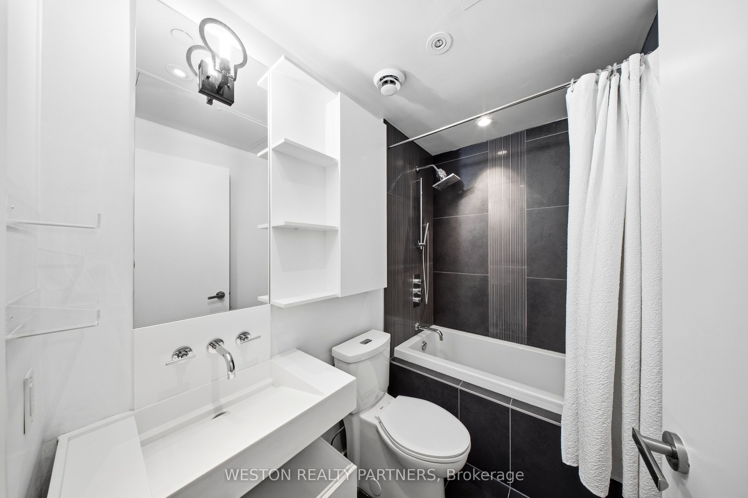 5 St Joseph Street 208 Property Photo 9
