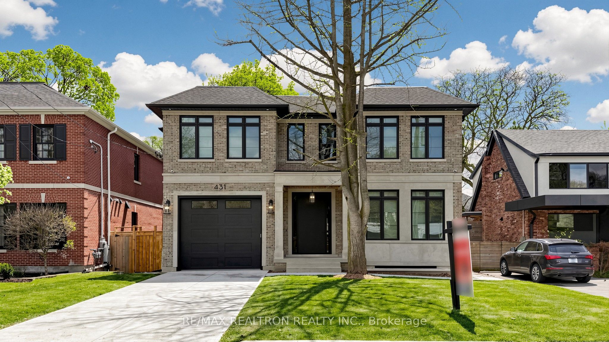 431 Heath Street E