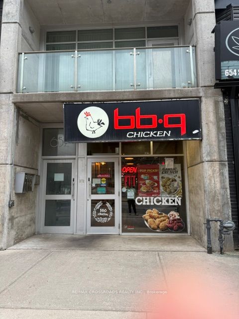 652 Spadina Avenue 101 Property Photo 1