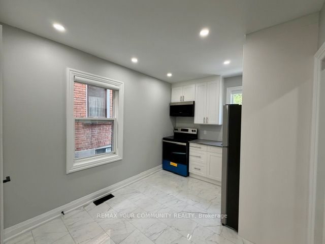 19 Mount Royal Avenue Main Level Property Photo 13