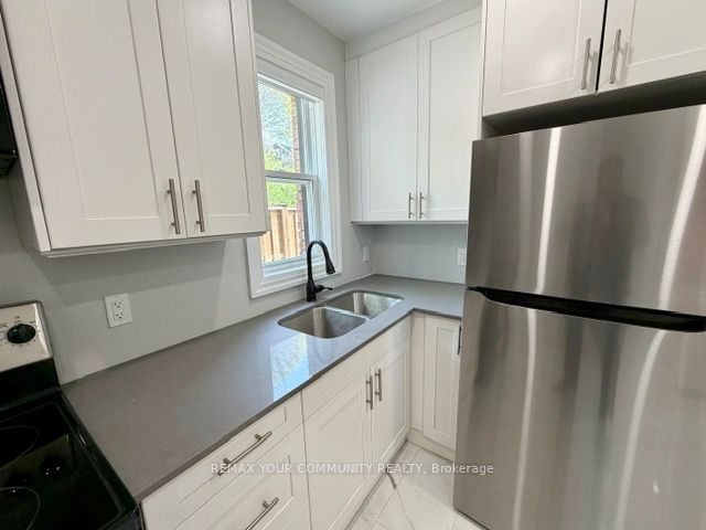 19 Mount Royal Avenue Main Level Property Photo 16