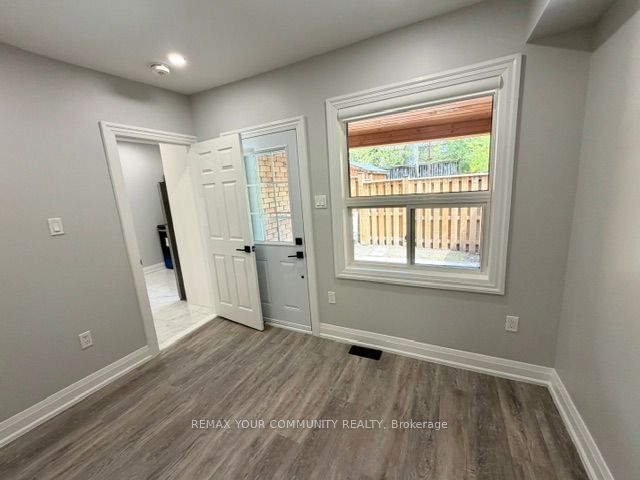 19 Mount Royal Avenue Main Level Property Photo 18