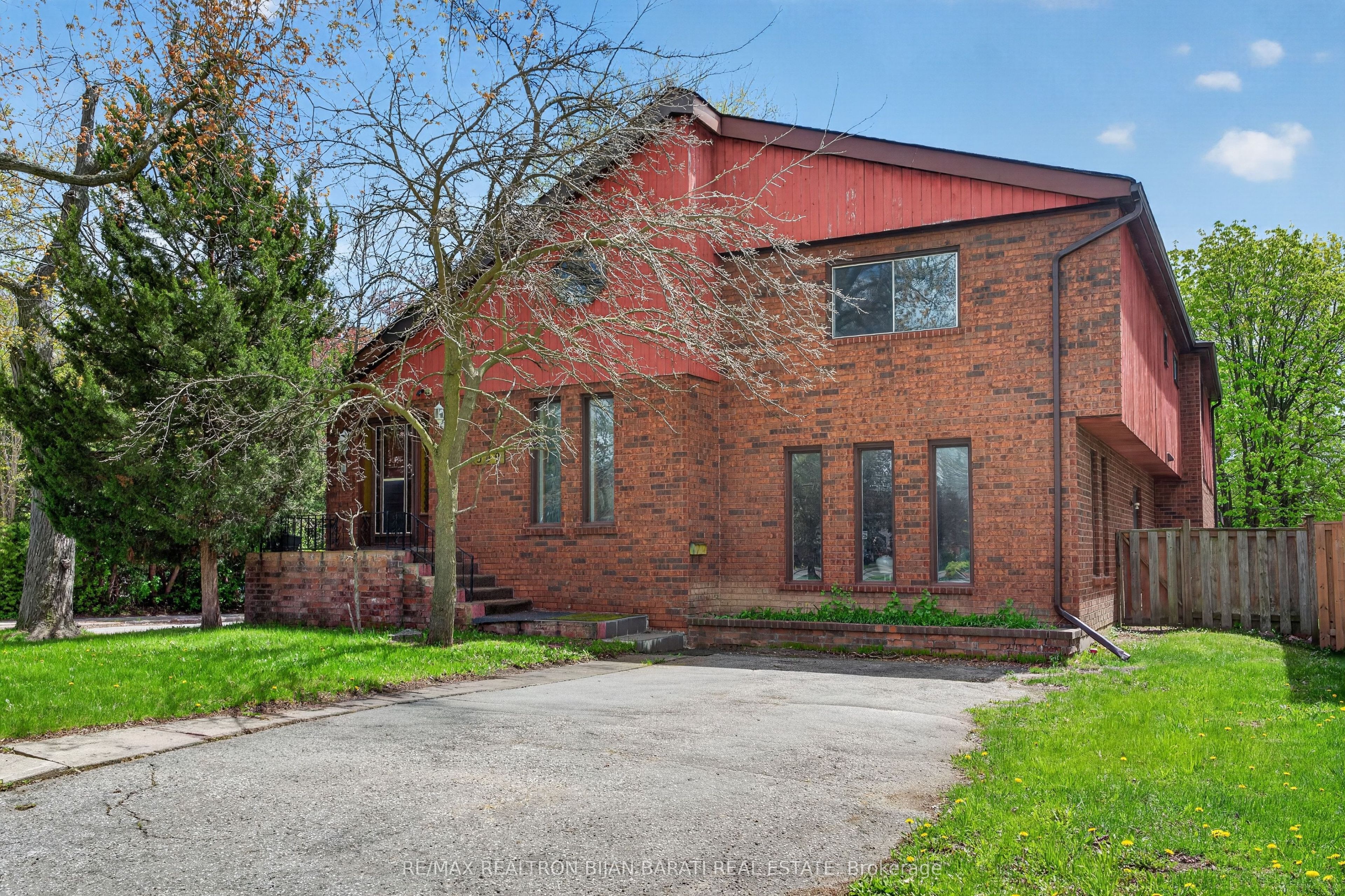 309 Hillcrest Avenue Property Photo 1
