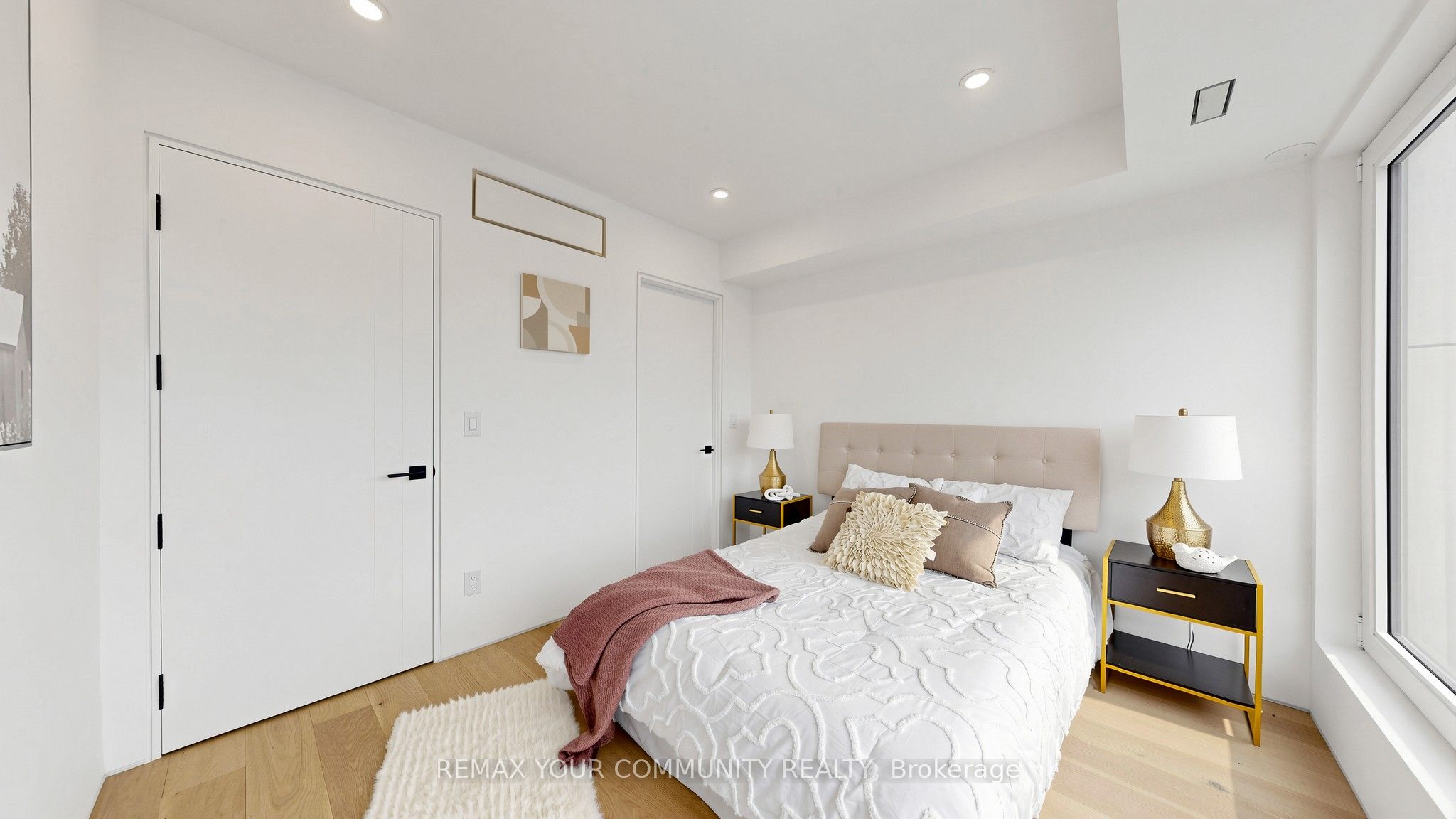 2970a Bayview Avenue Property Photo 25