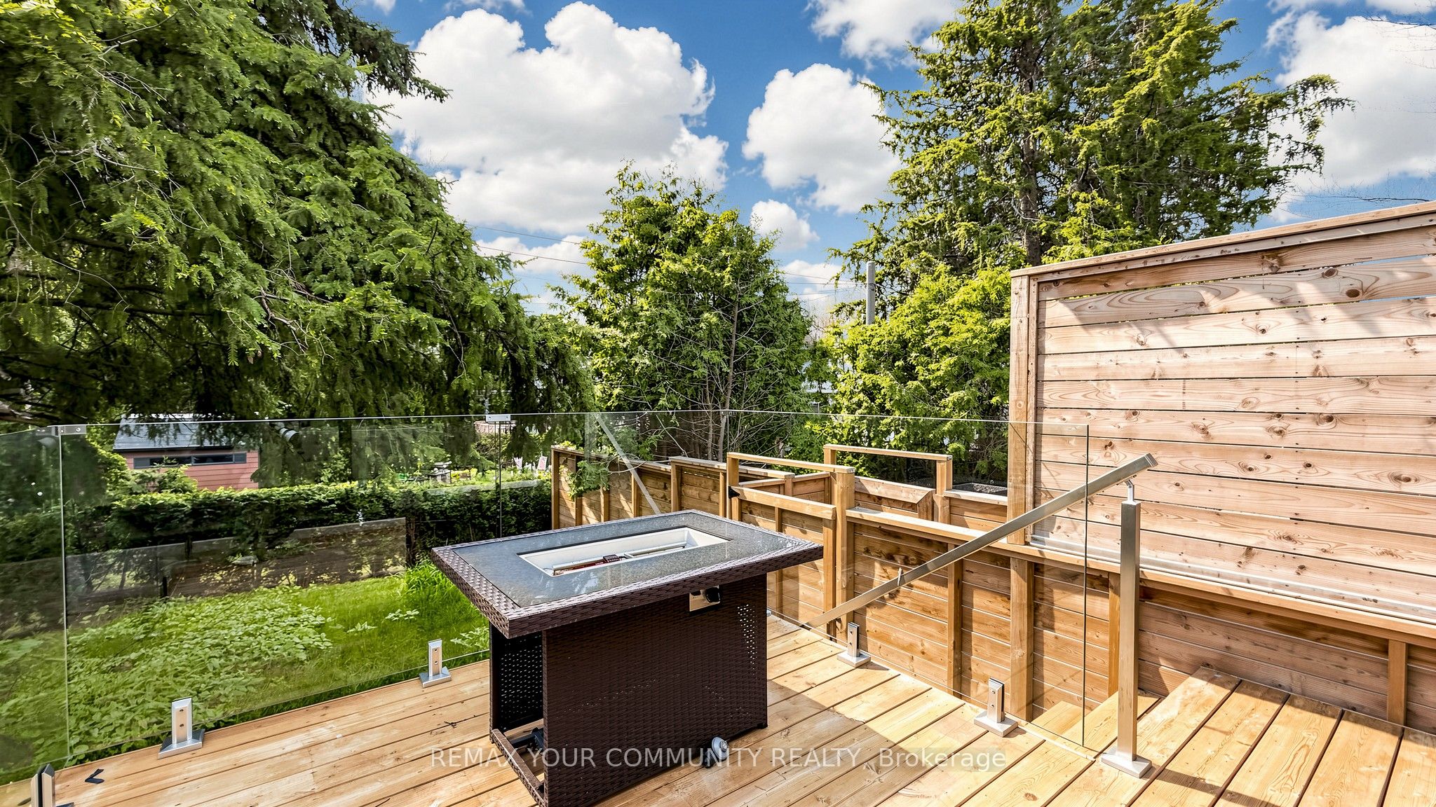 2970a Bayview Avenue Property Photo 45