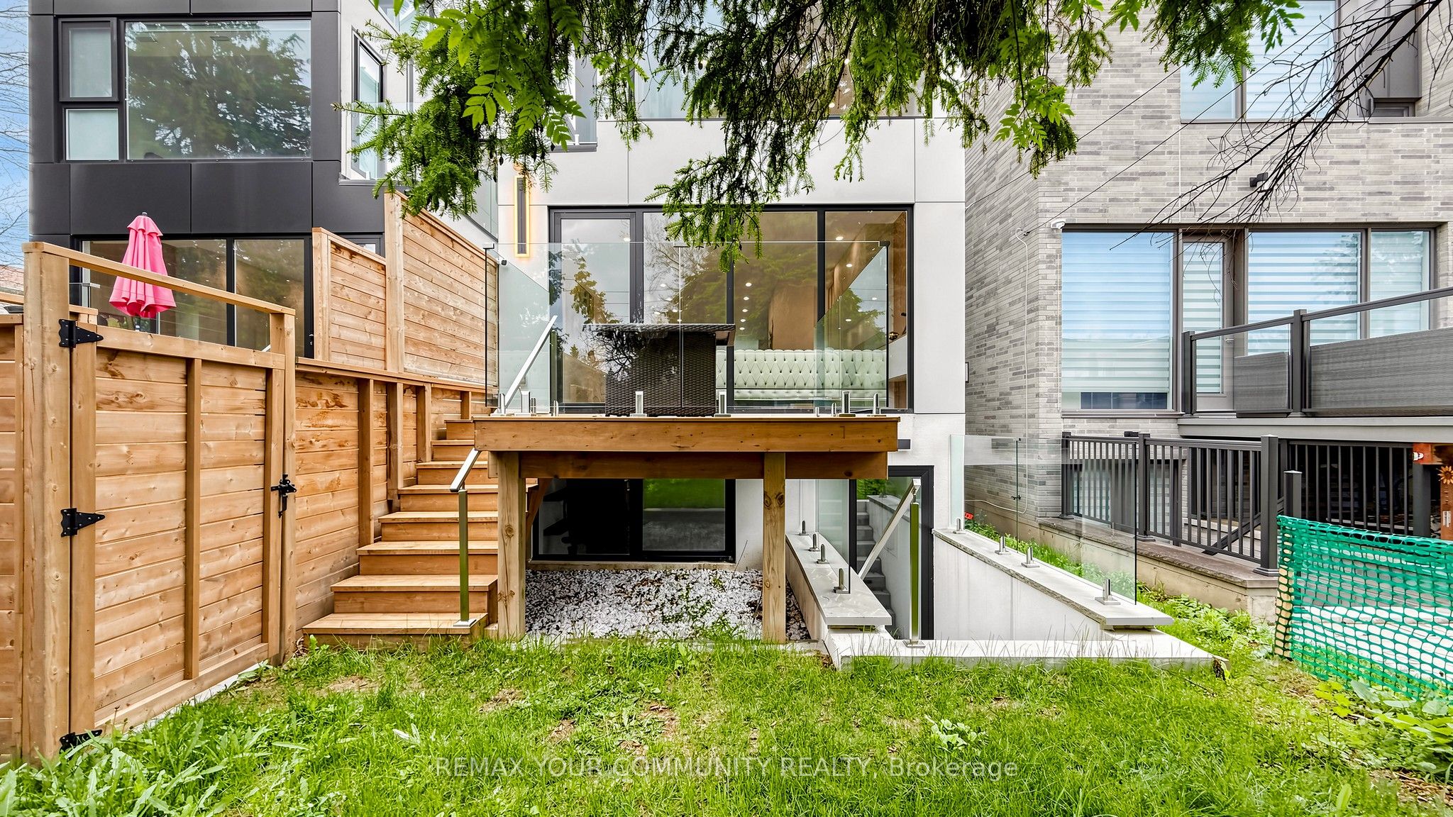 2970a Bayview Avenue Property Photo 49