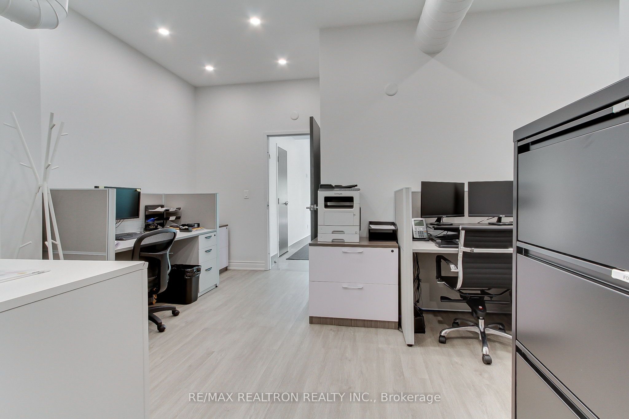 3173 Bathurst Street Main Floor Property Photo 17