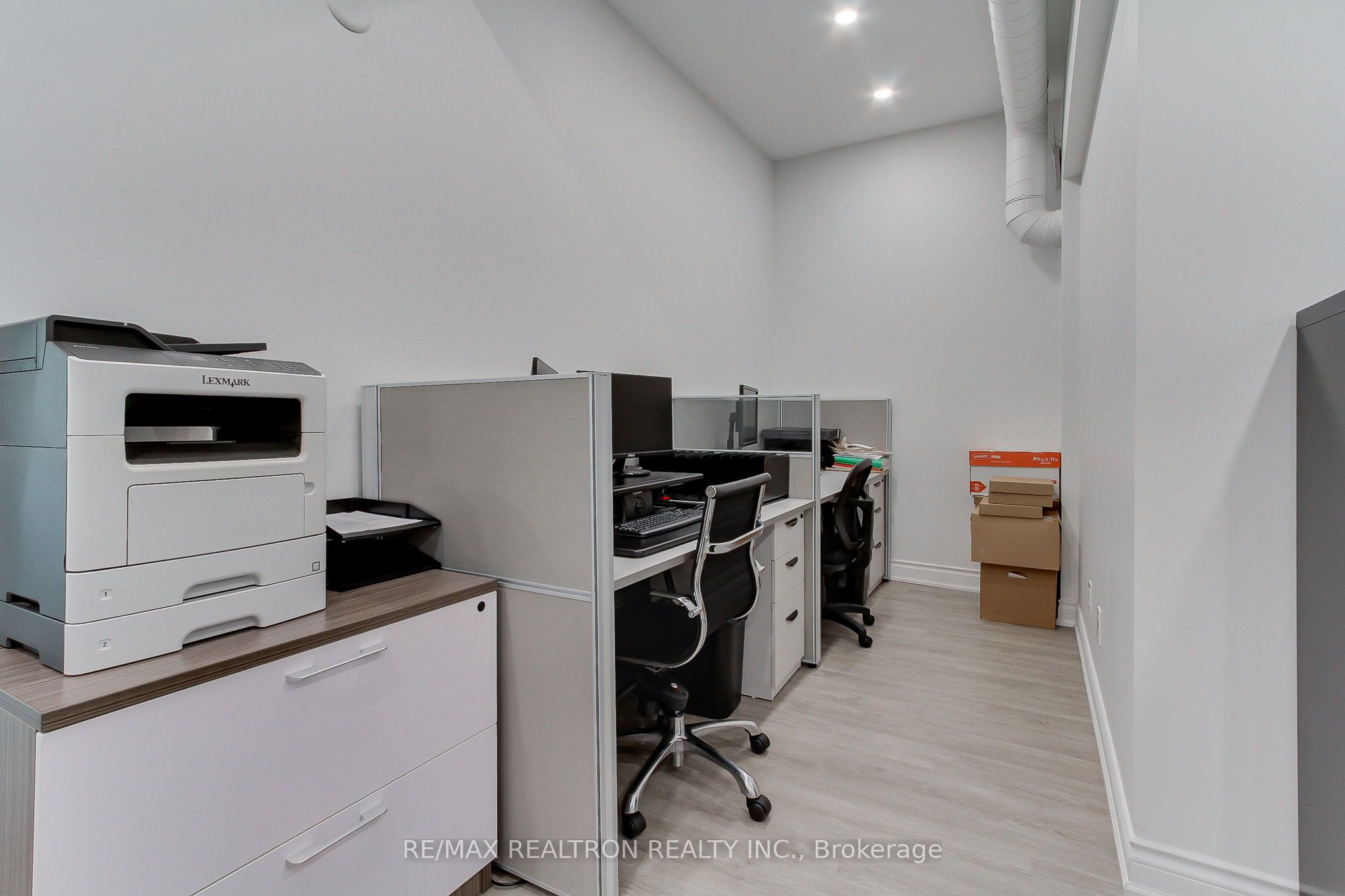 3173 Bathurst Street Main Floor Property Photo 19
