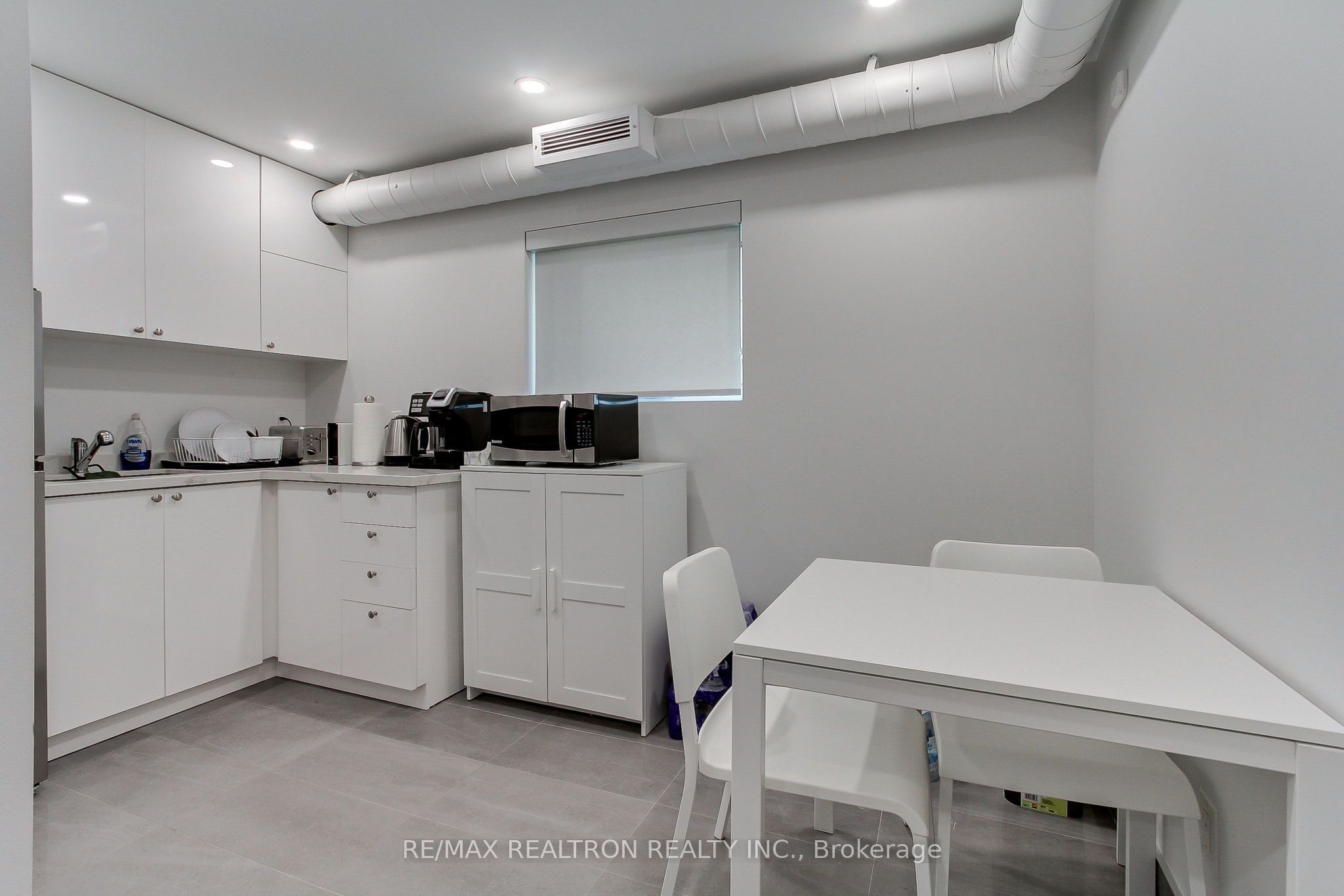 3173 Bathurst Street Main Floor Property Photo 27