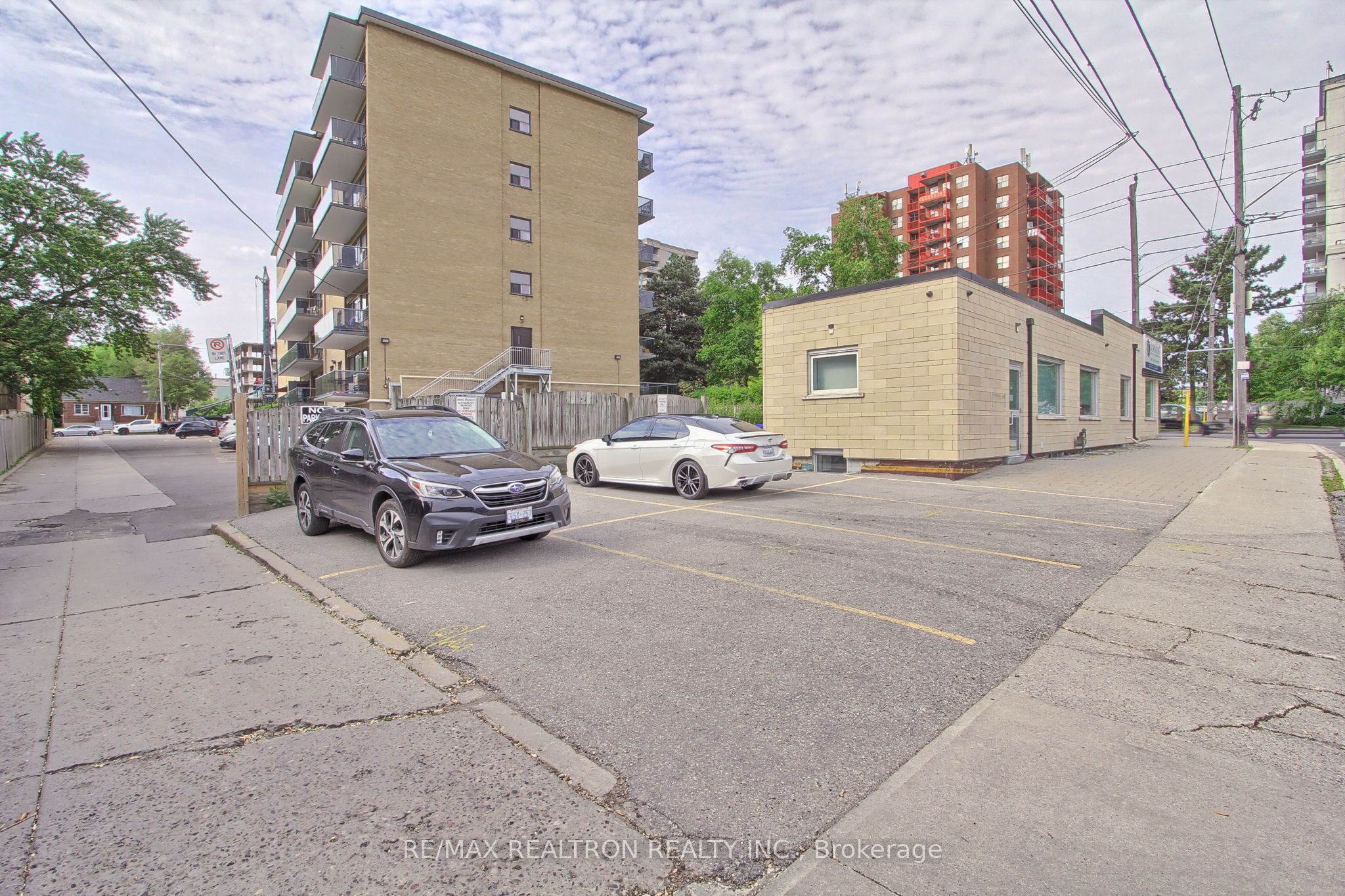 3173 Bathurst Street Main Floor Property Photo 32