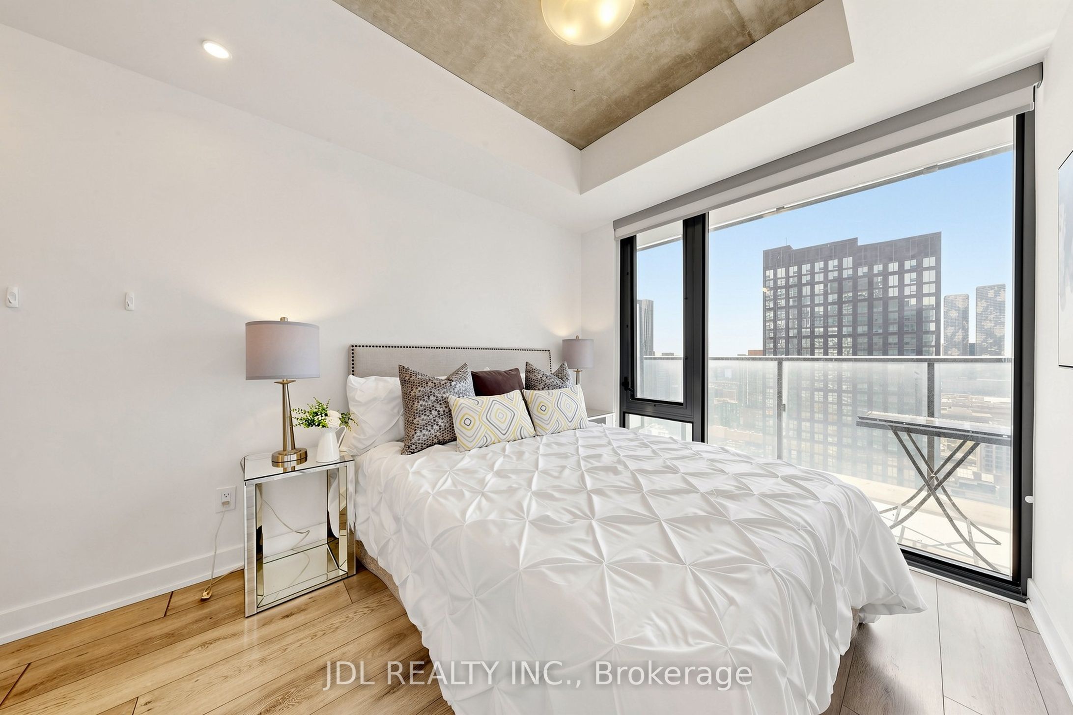 47 Mutual Street 2502 Property Photo 7