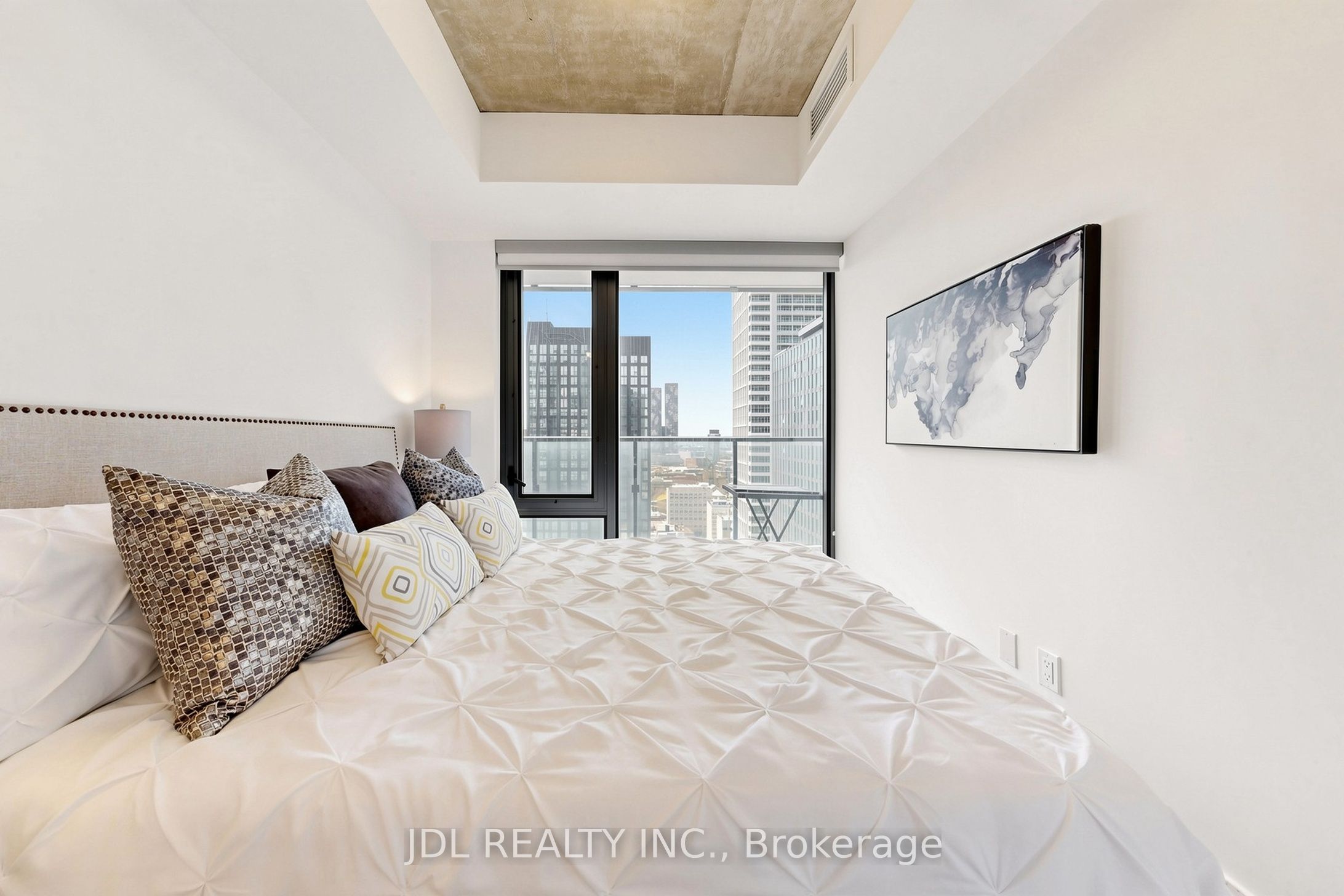 47 Mutual Street 2502 Property Photo 8