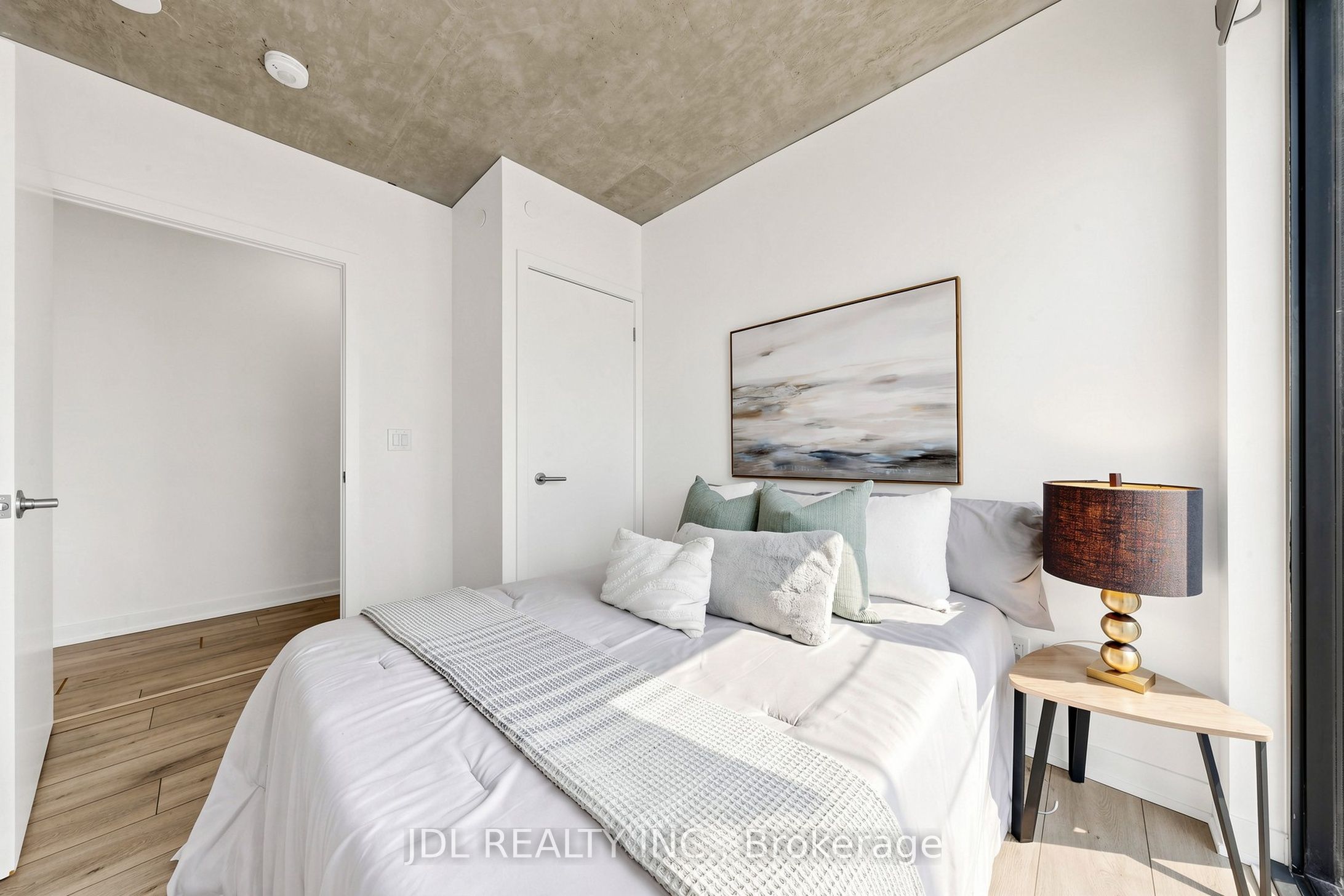 47 Mutual Street 2502 Property Photo 16