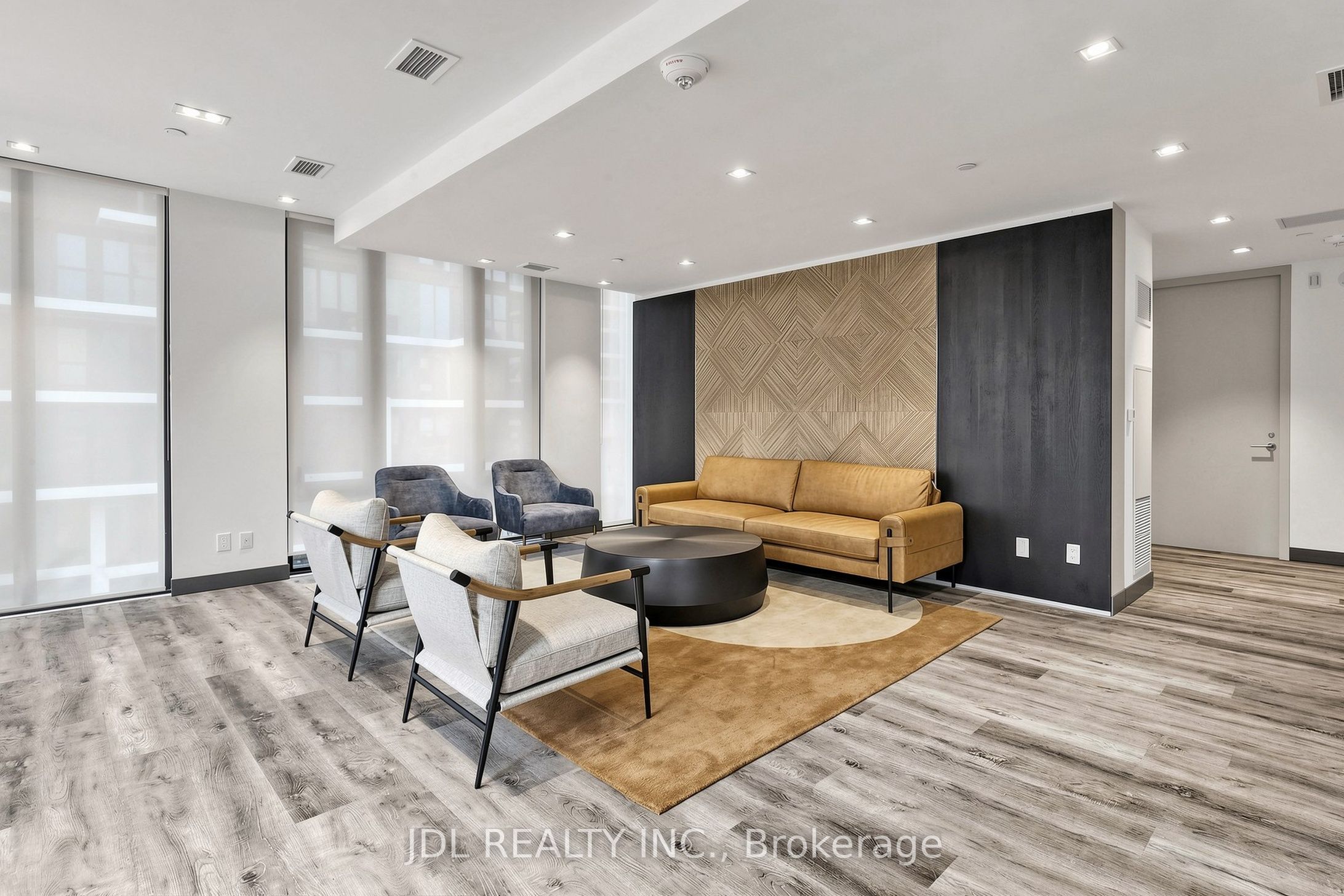 47 Mutual Street 2502 Property Photo 37