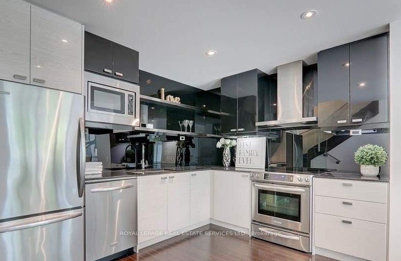 121 Mcmahon Drive Th7 Property Photo 9