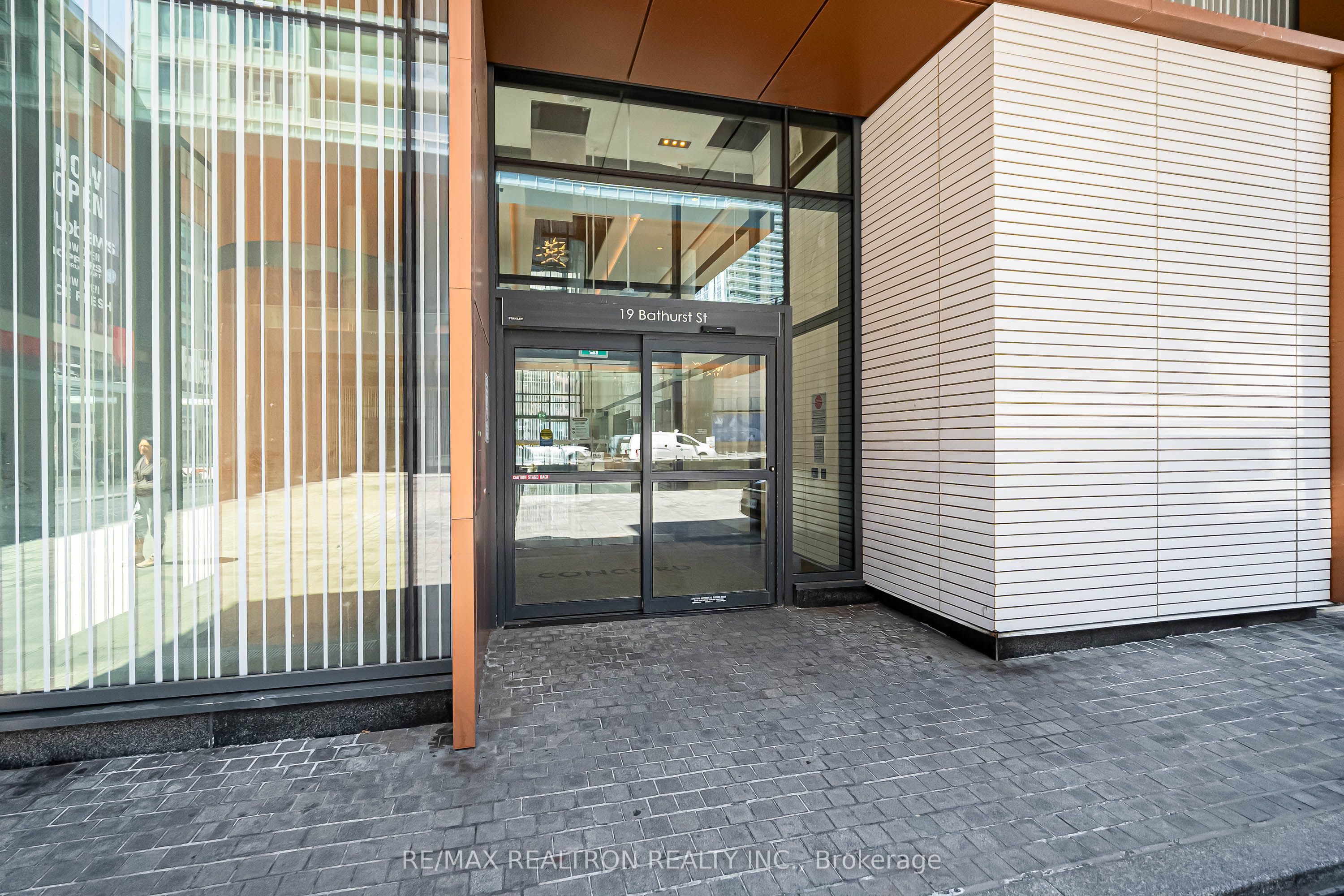 19 Bathurst Street 811 Property Photo 43