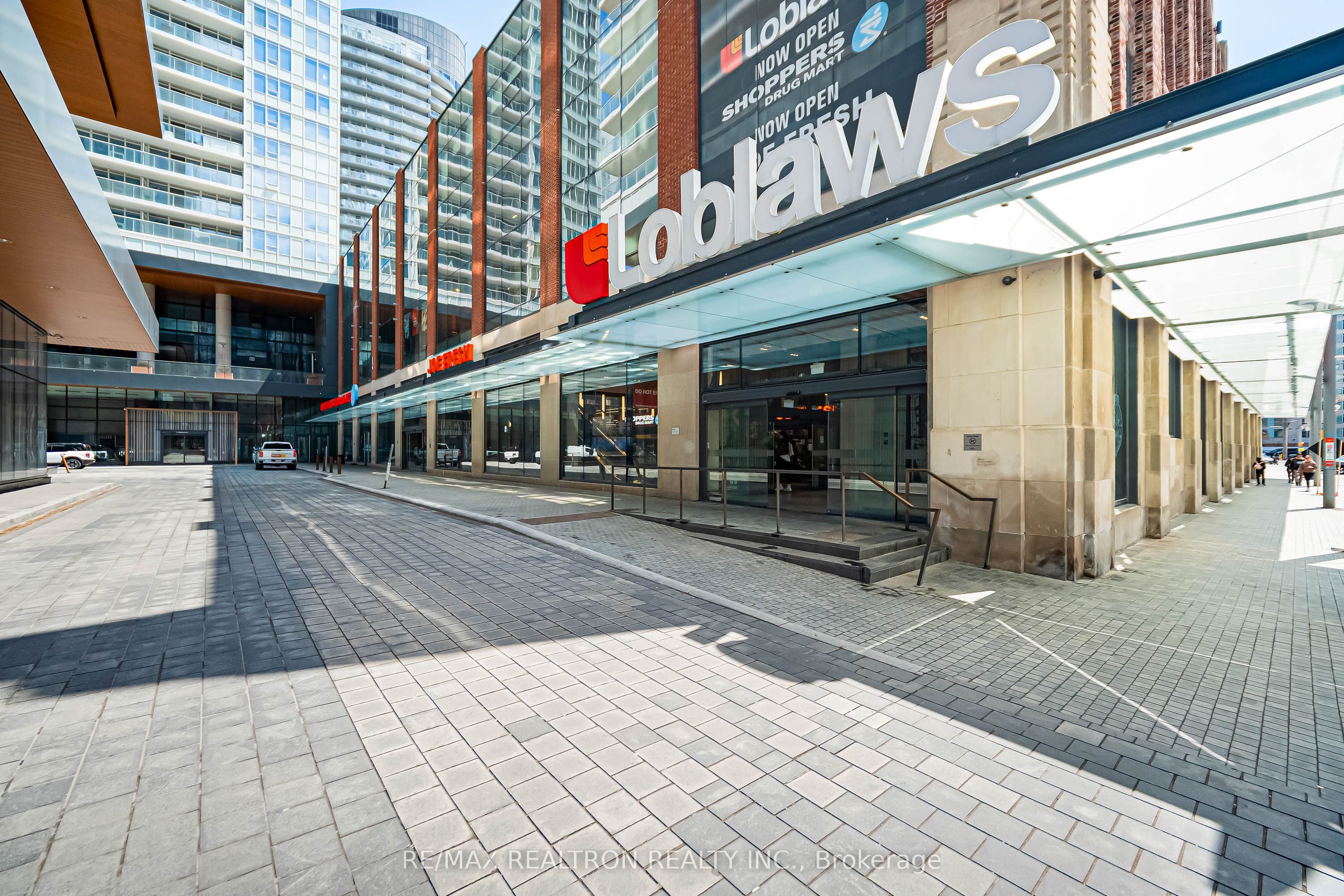 19 Bathurst Street 811 Property Photo 48