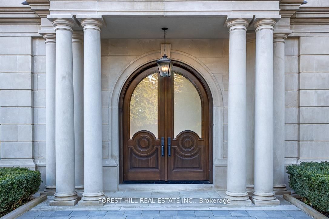 15 Tudor Gate Property Photo 3