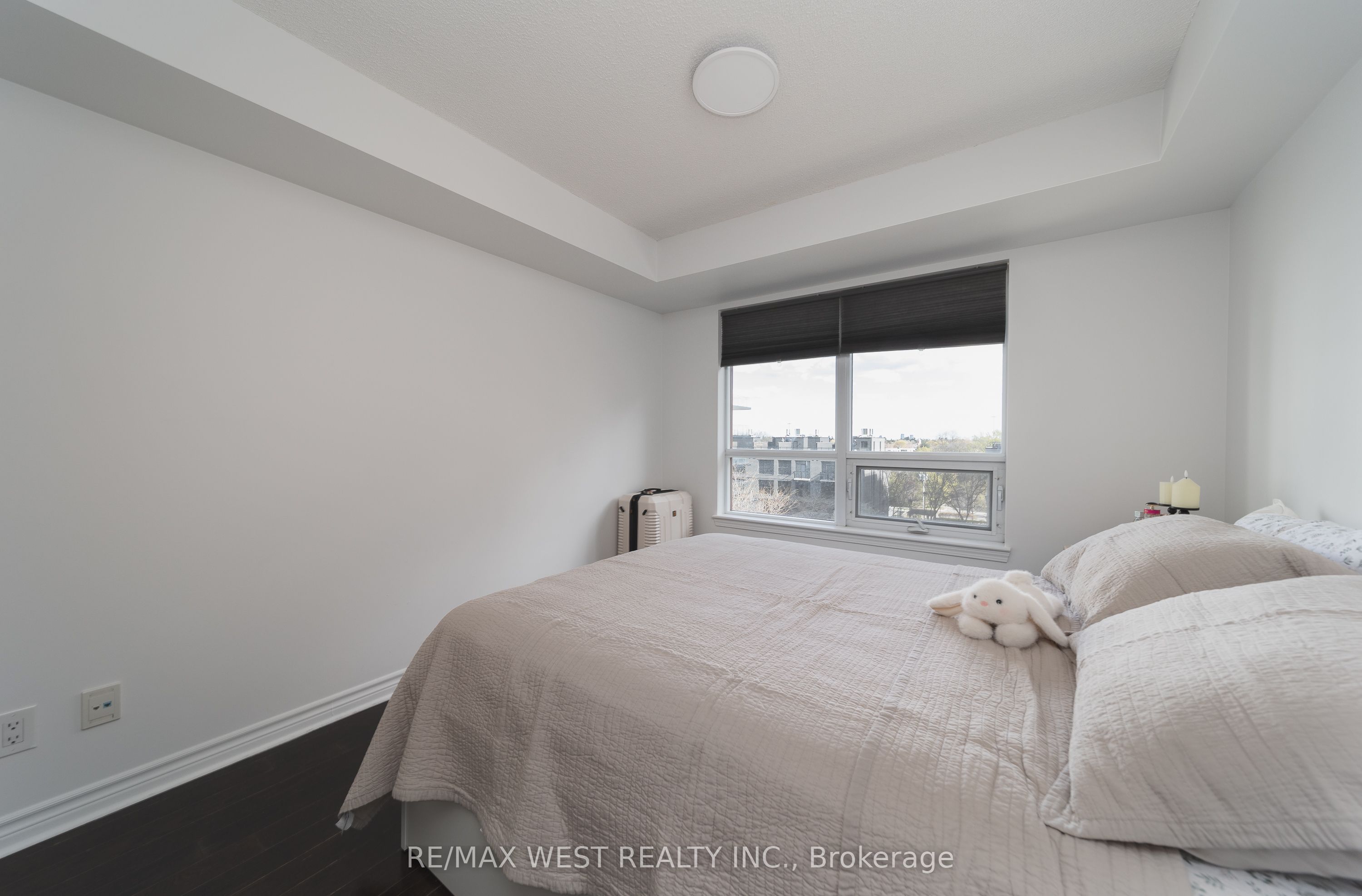 27 Rean Drive 524 Property Photo 10