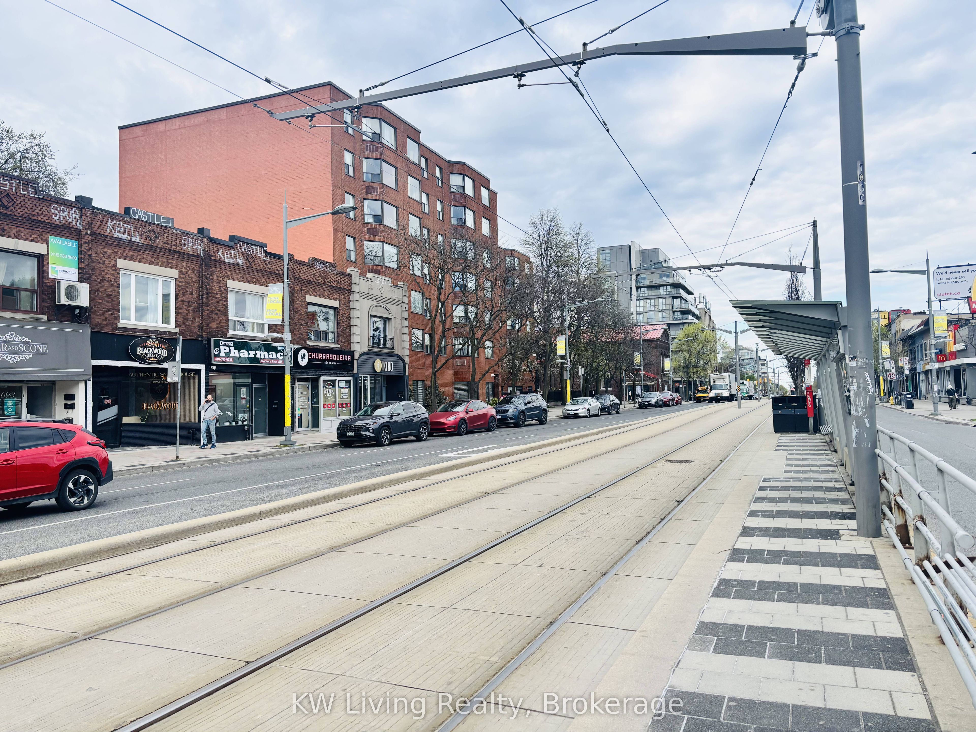 694 St Clair Avenue W Property Photo 12