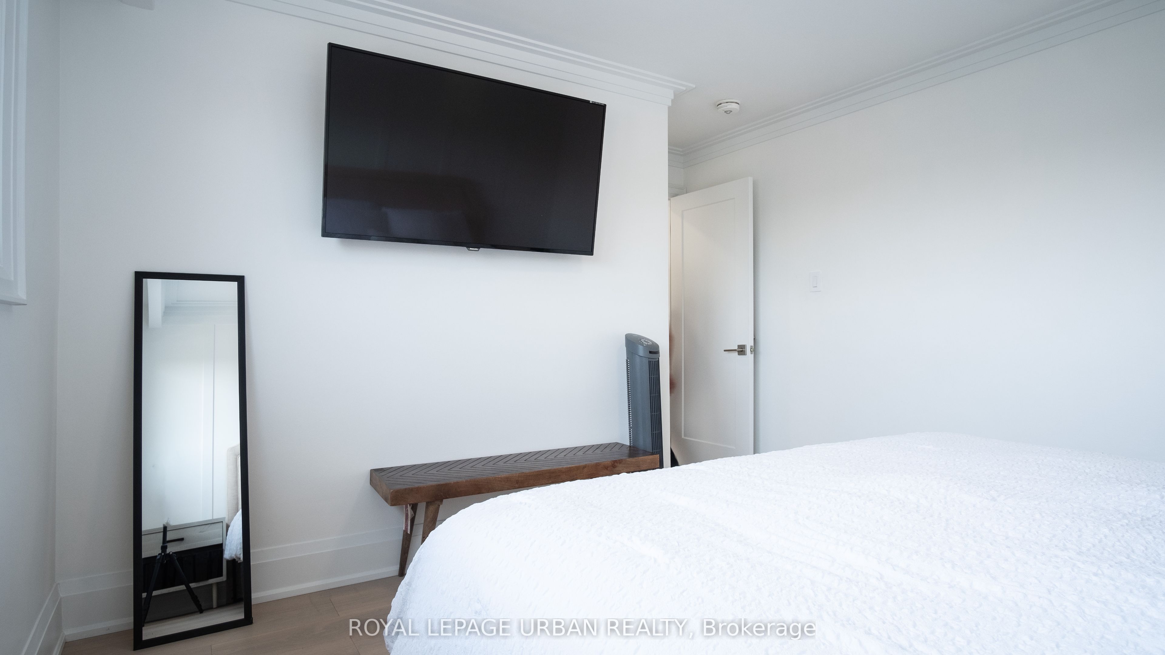 434 Westmount Avenue Property Photo 16