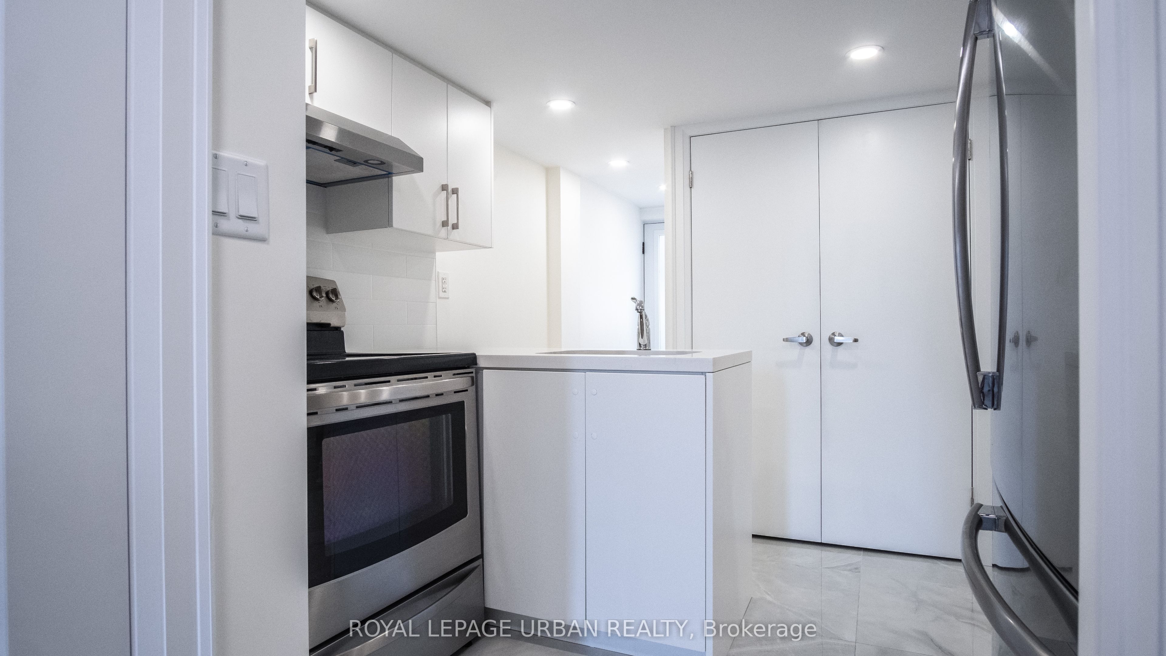 434 Westmount Avenue Property Photo 27