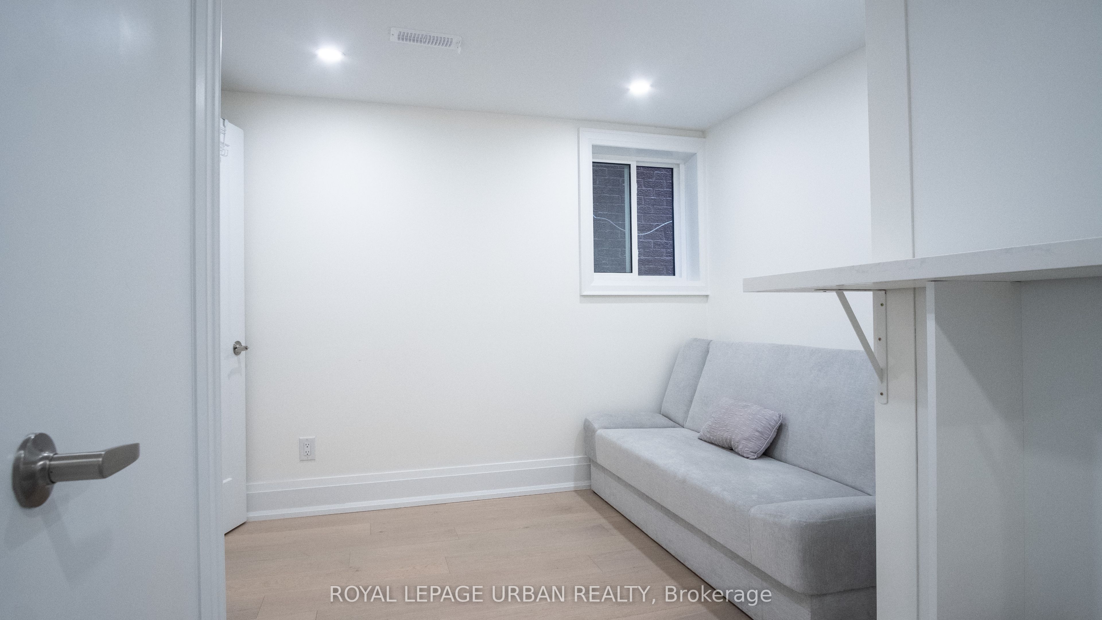 434 Westmount Avenue Property Photo 29