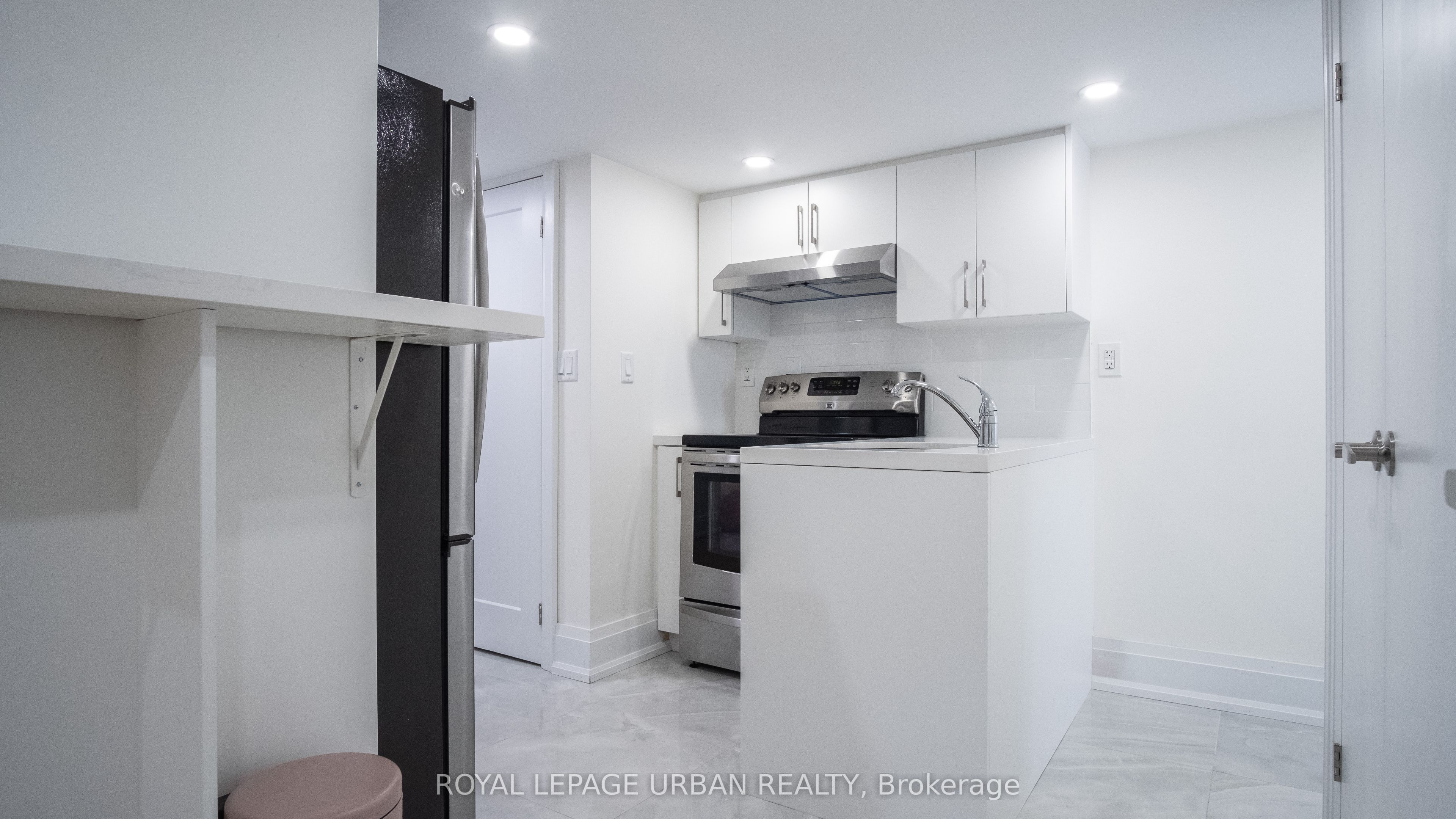 434 Westmount Avenue Property Photo 33
