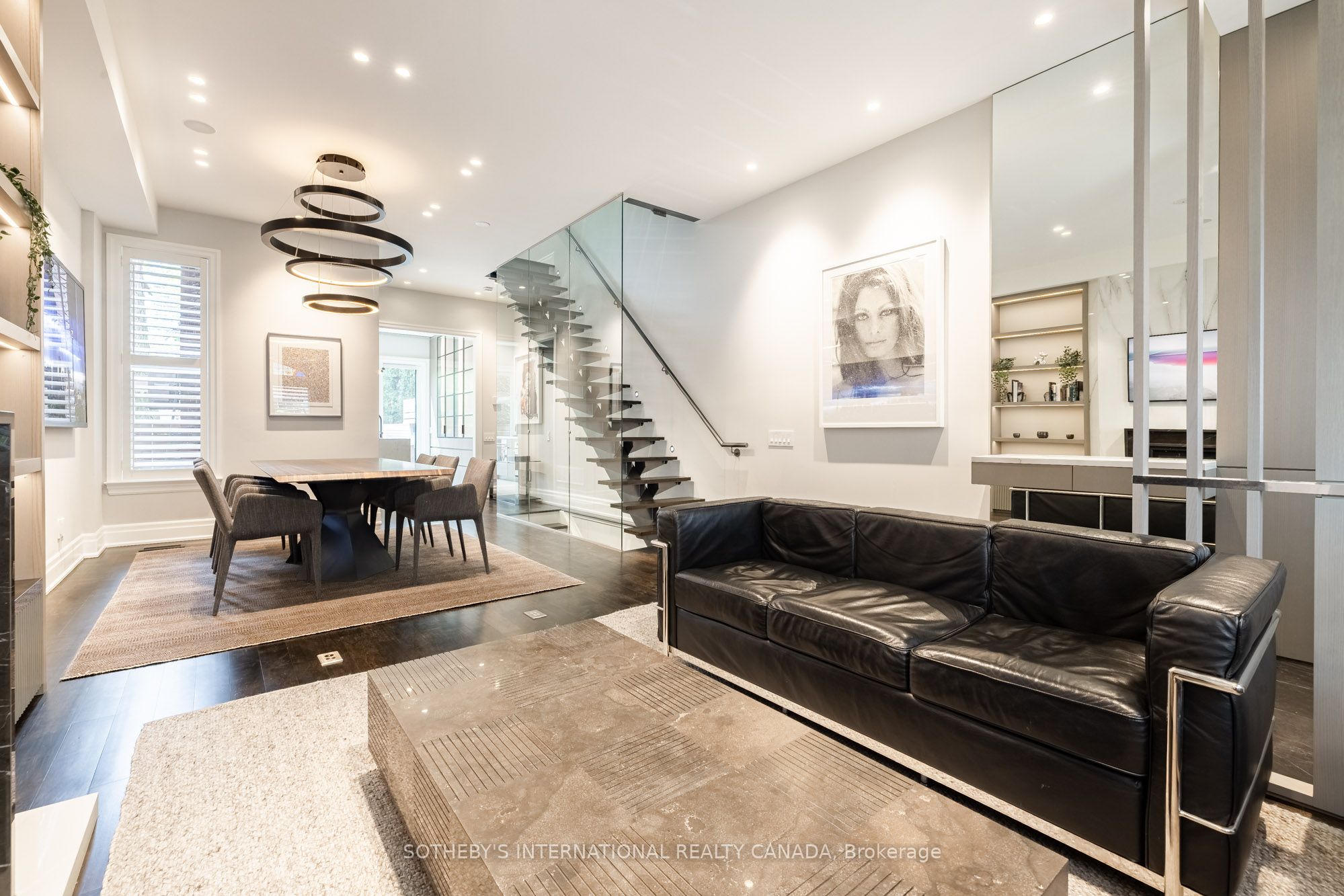 33 Tranby Avenue Property Photo 6