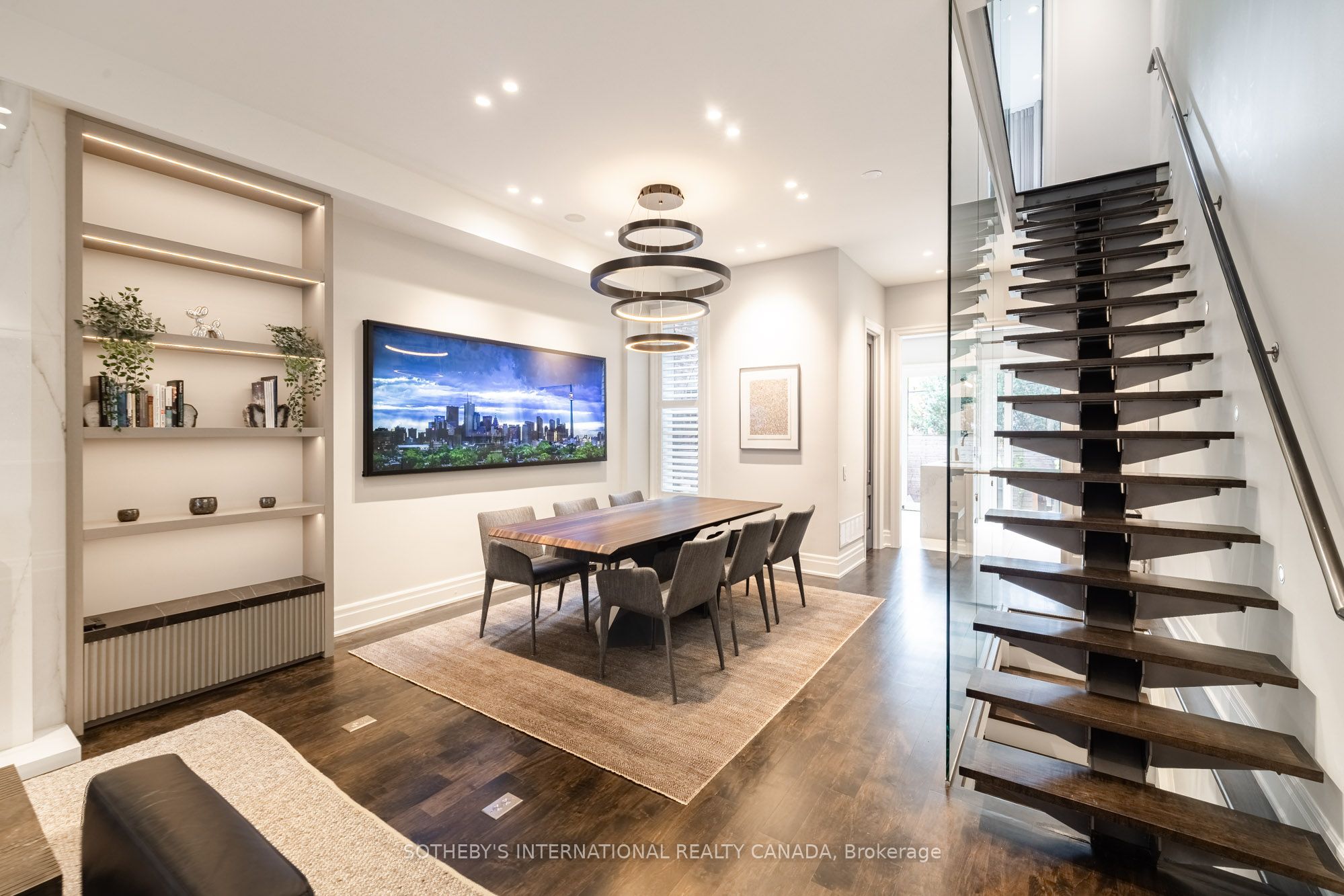 33 Tranby Avenue Property Photo 8