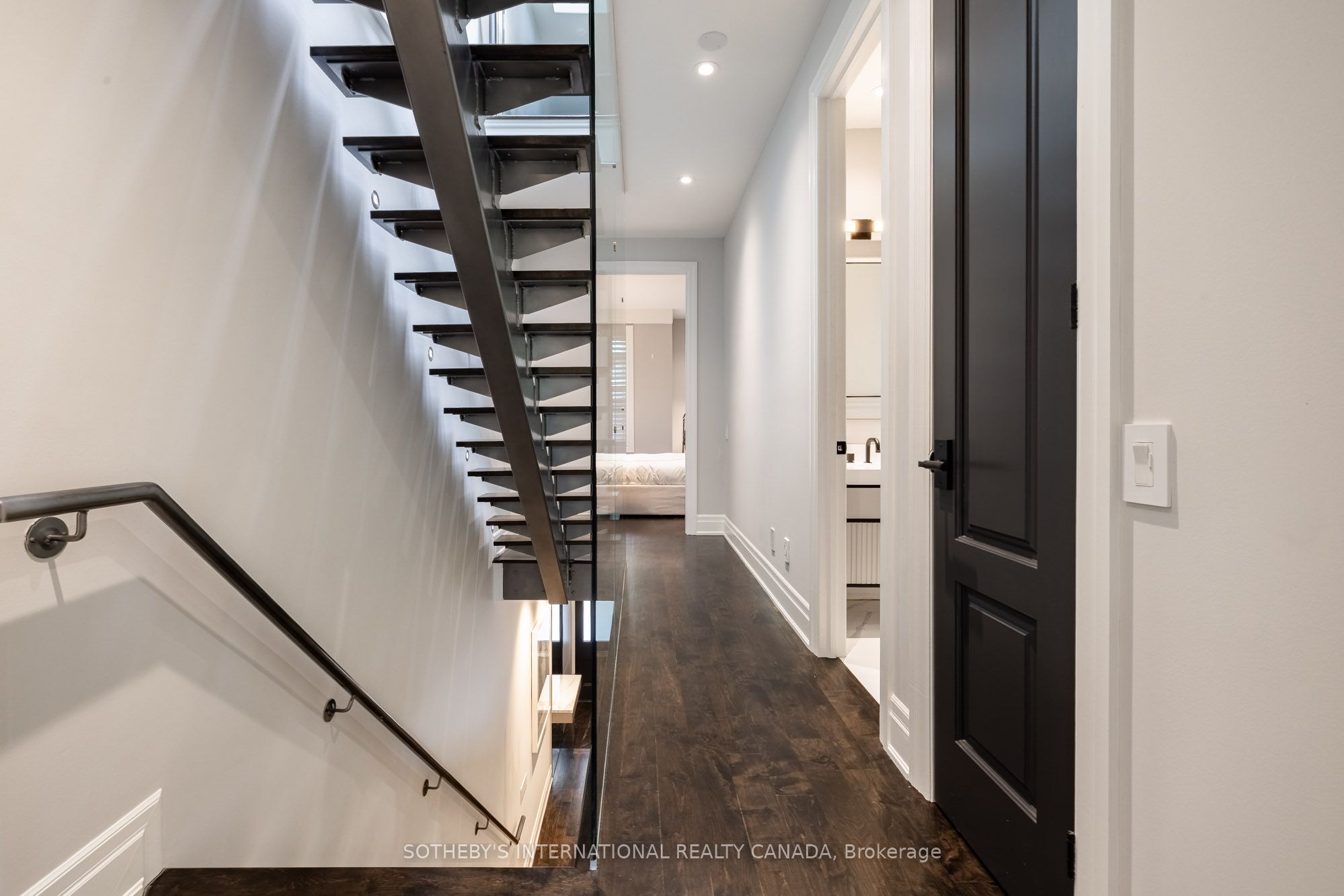 33 Tranby Avenue Property Photo 19