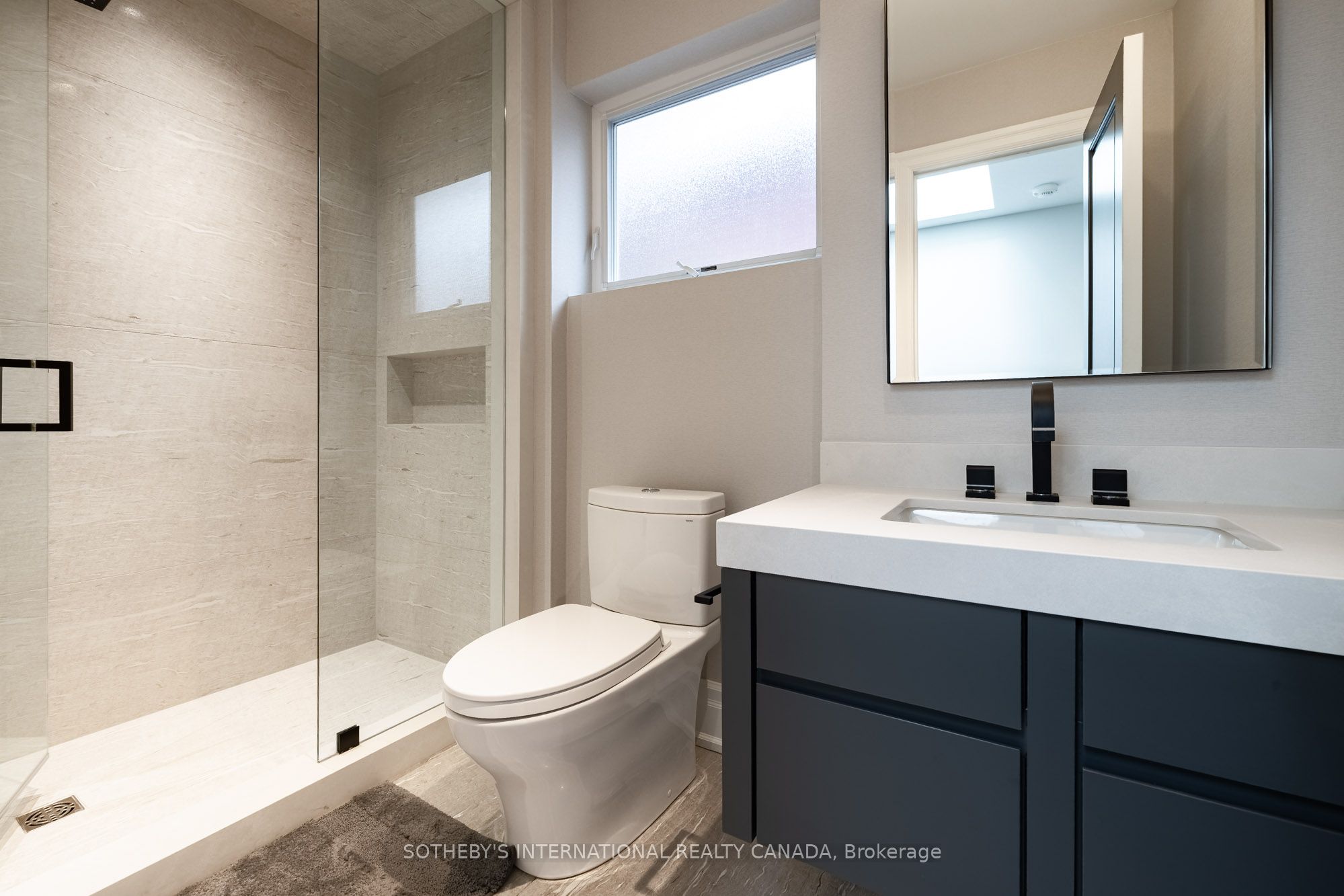 33 Tranby Avenue Property Photo 23