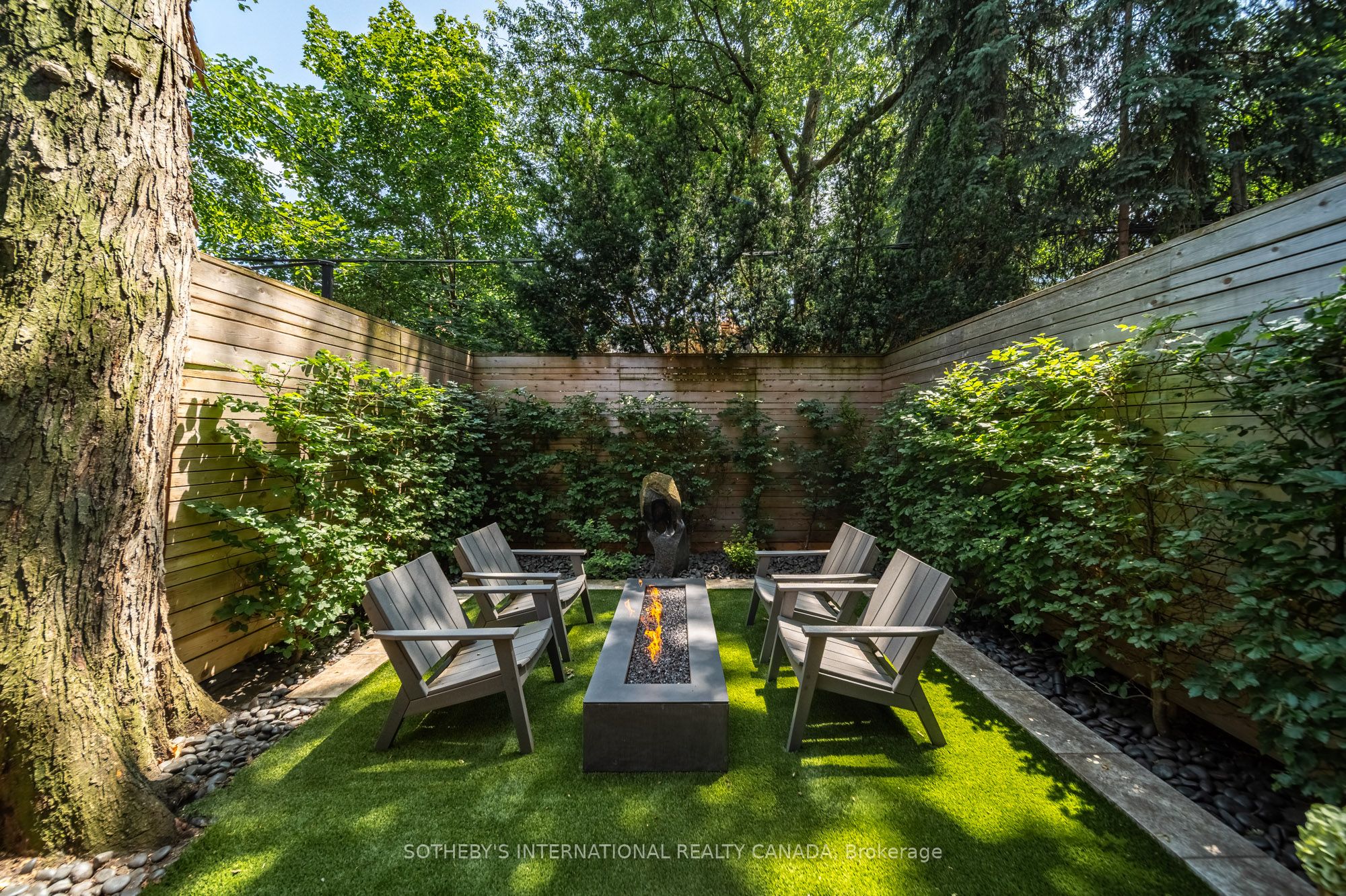33 Tranby Avenue Property Photo 42