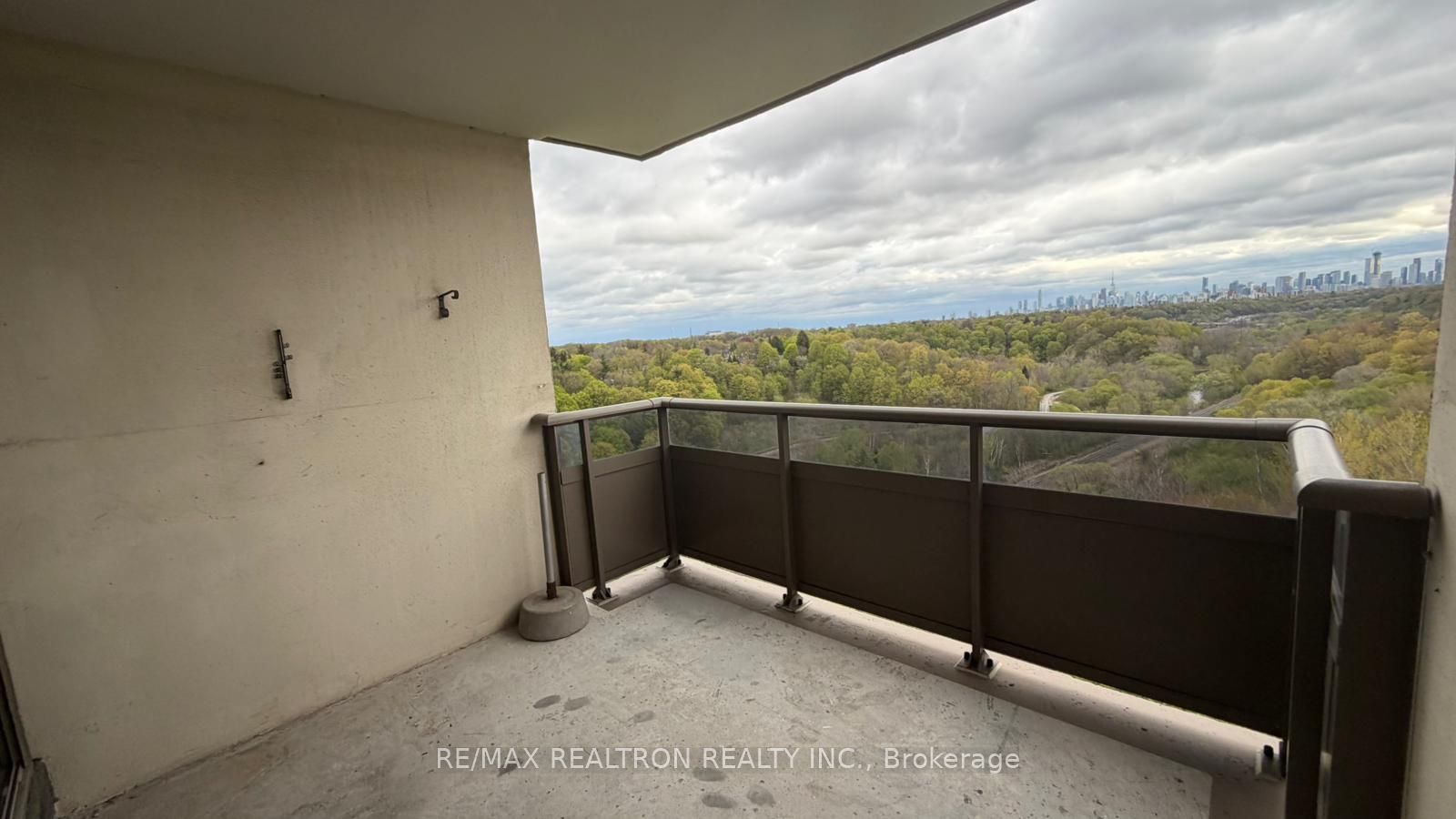 15 Vicora Linkway 903 Property Photo 22