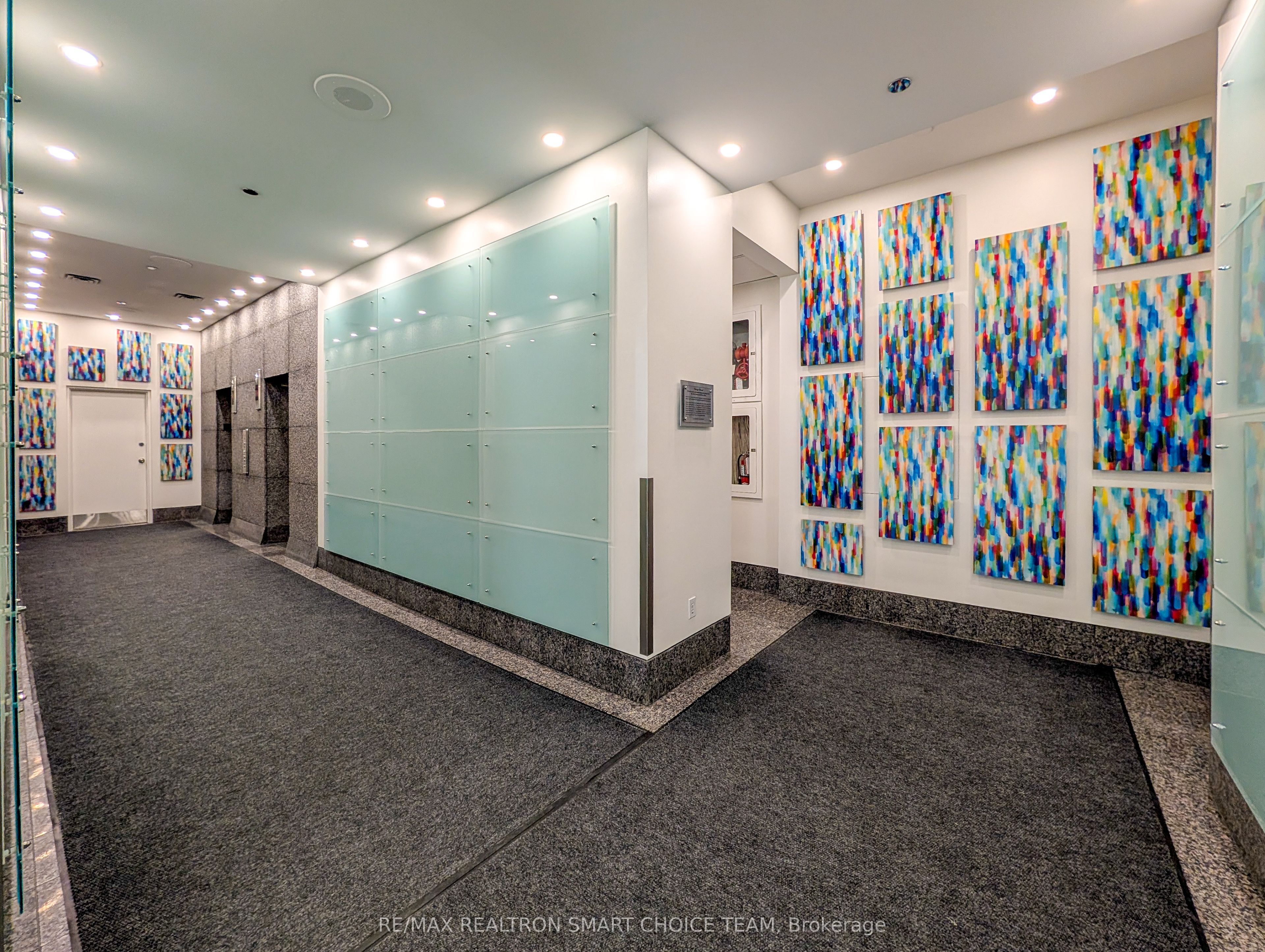 36 Lombard Street 501-b Property Photo 2