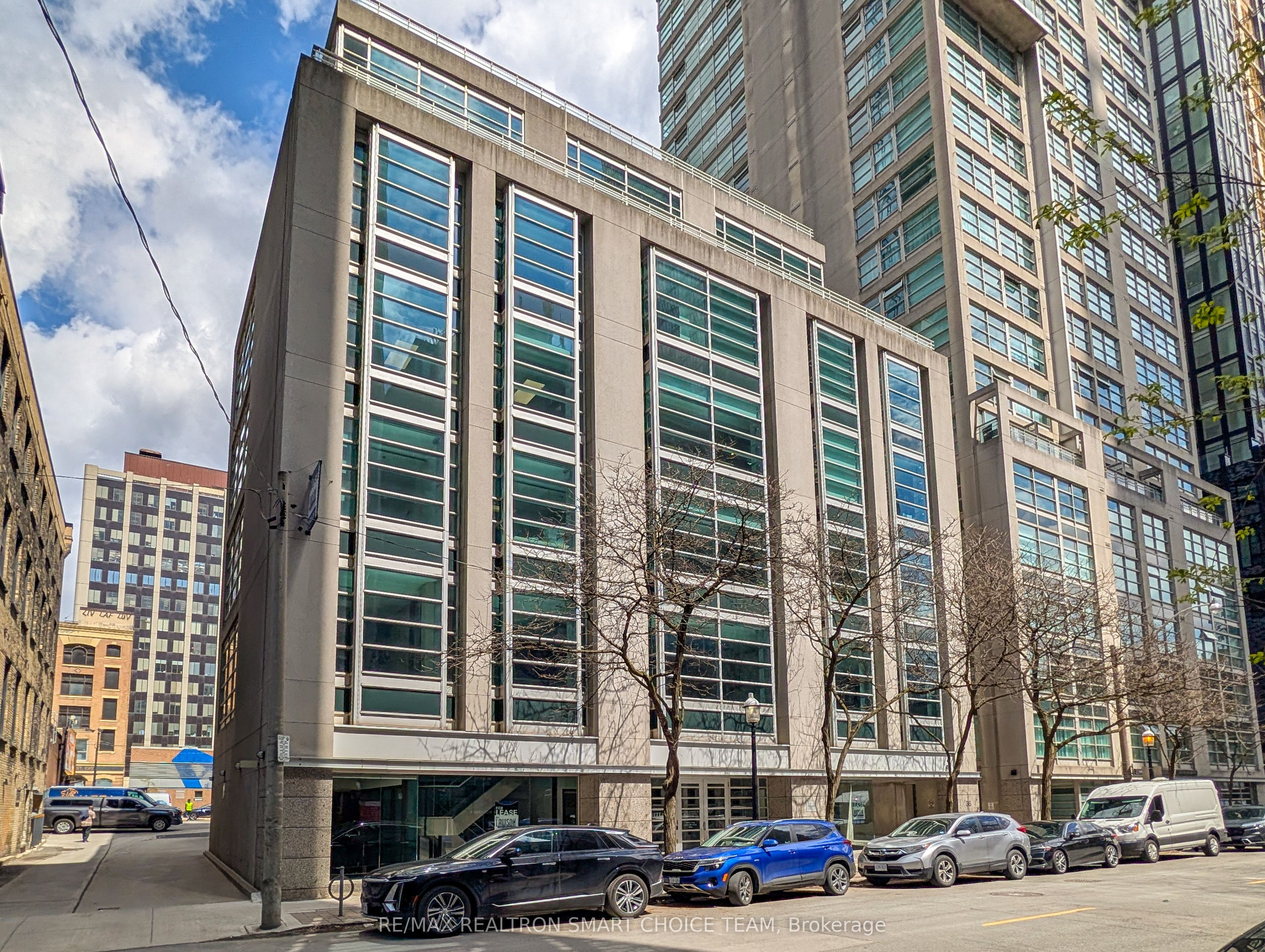 36 Lombard Street 501 Property Photo 1