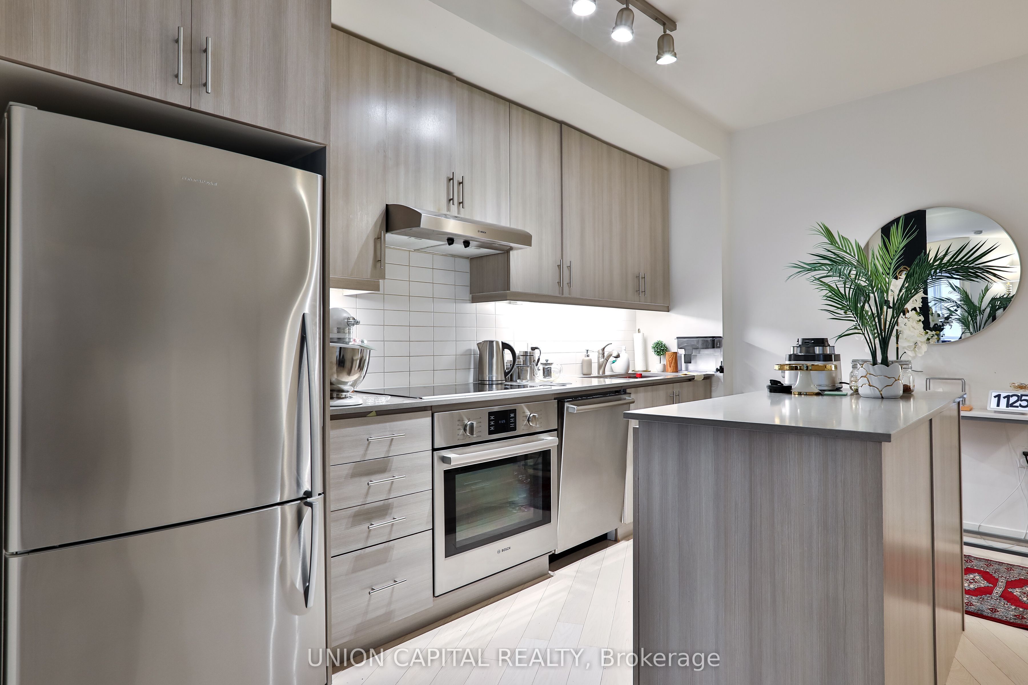 1 The Esplanade 404 Property Photo 8