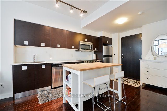 33 Charles Street E 2601 Property Photo 6
