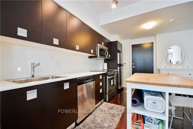 33 Charles Street E 2601 Property Photo 10