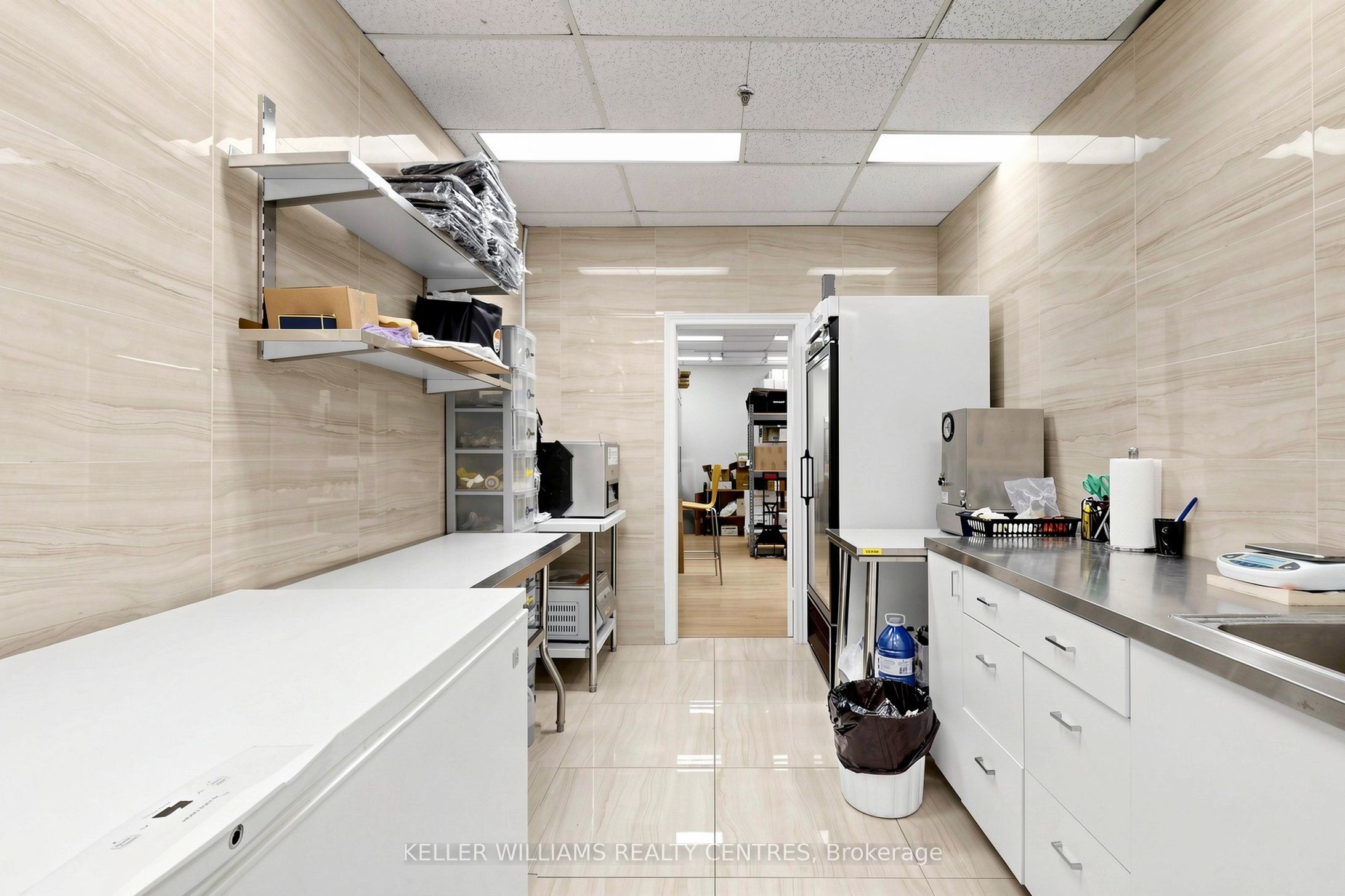 C13141496 Property Photo 25