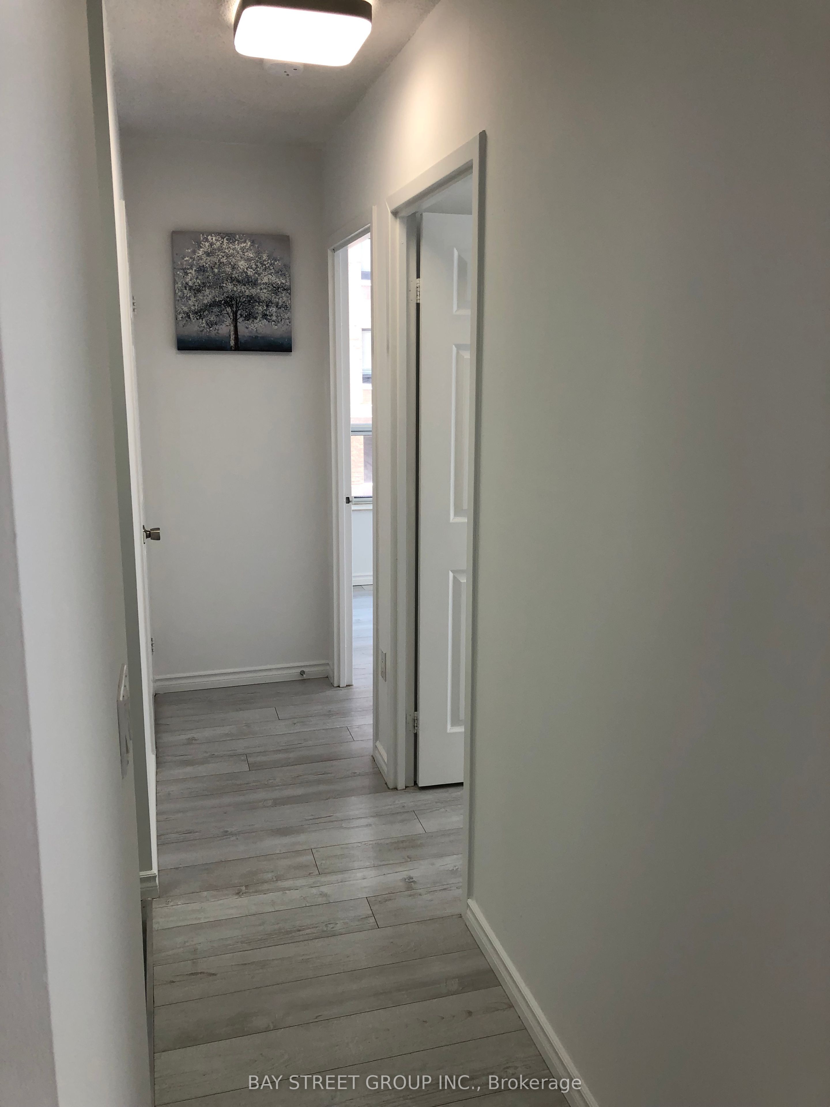 284 Bloor Street W 308 Property Photo 4