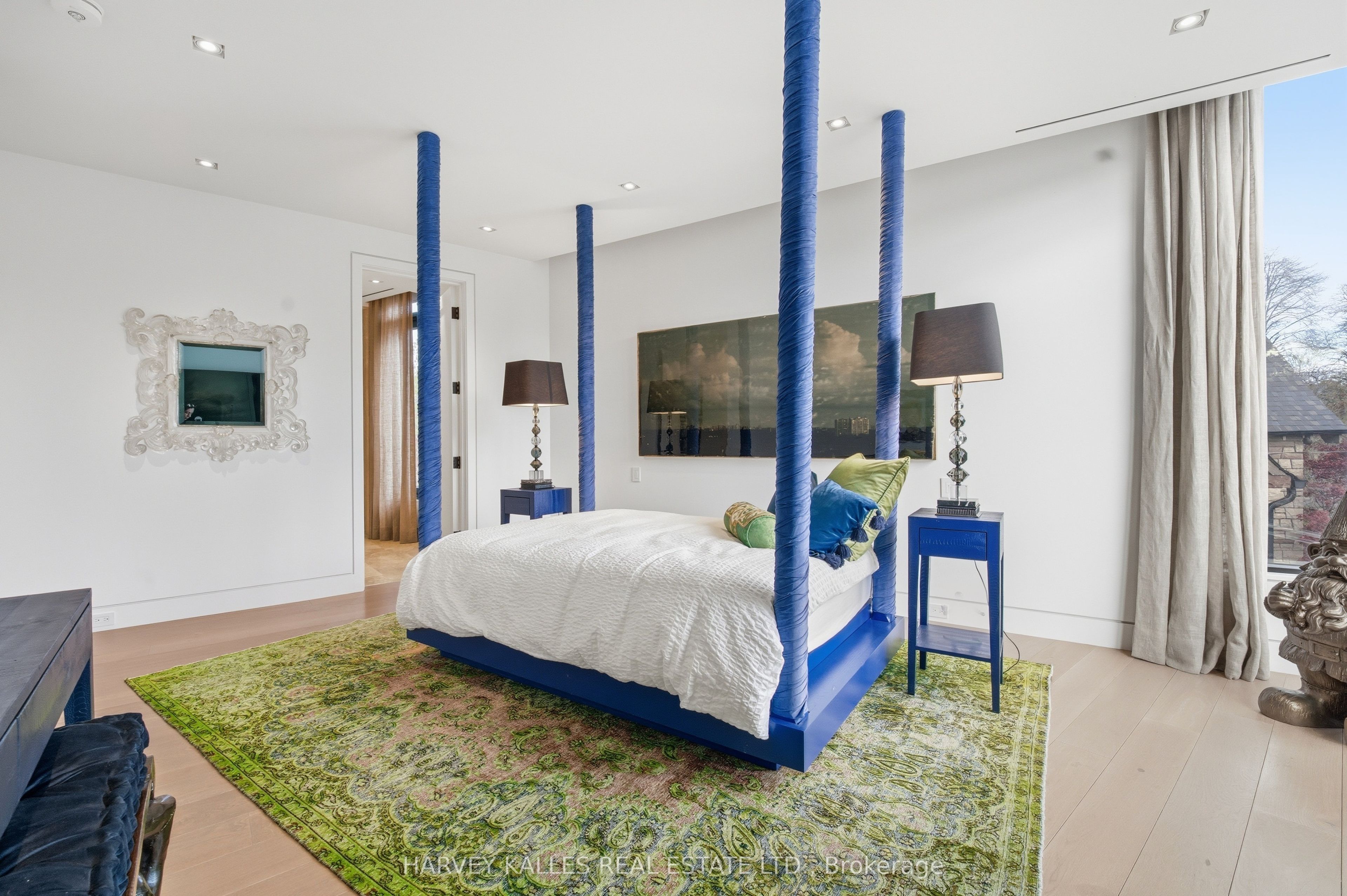 43 Hillholm Road Property Photo 25