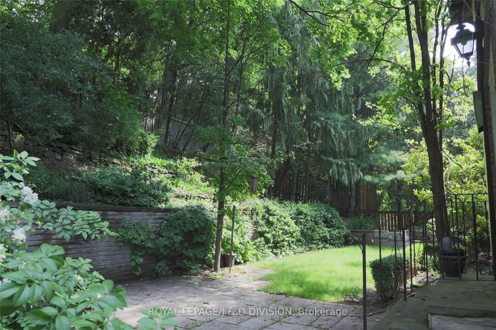 76 Poplar Plains Crescent Property Photo 1