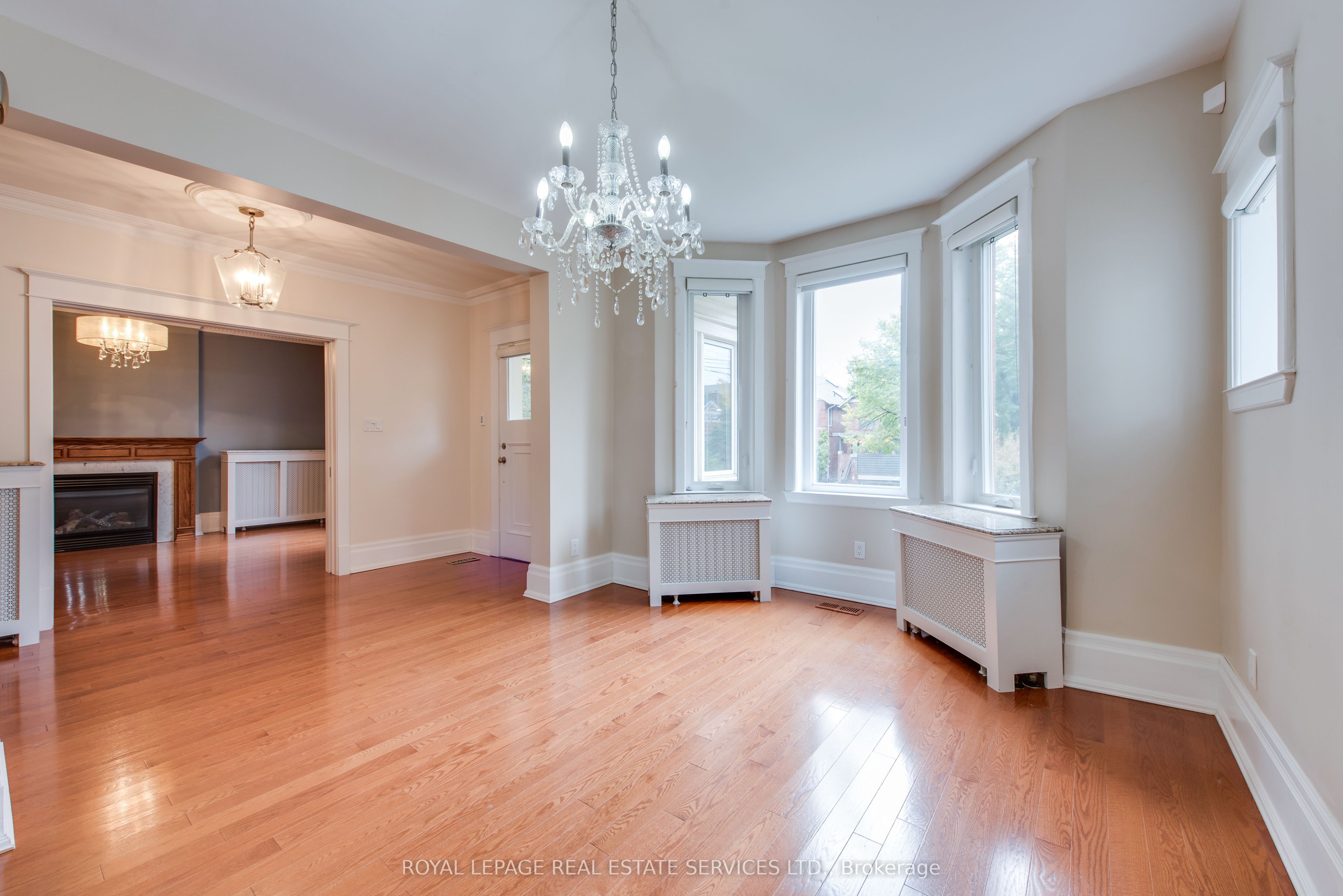 18 Shorncliffe Avenue Property Photo 8