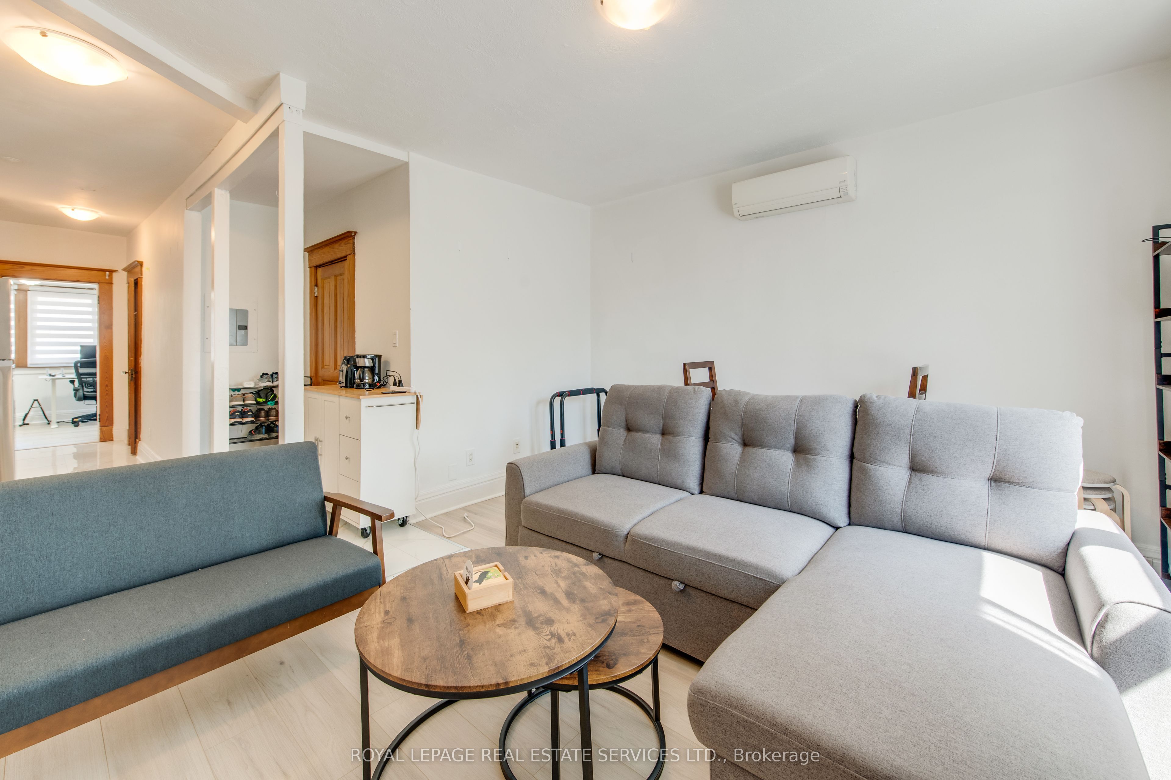 18 Shorncliffe Avenue Property Photo 16