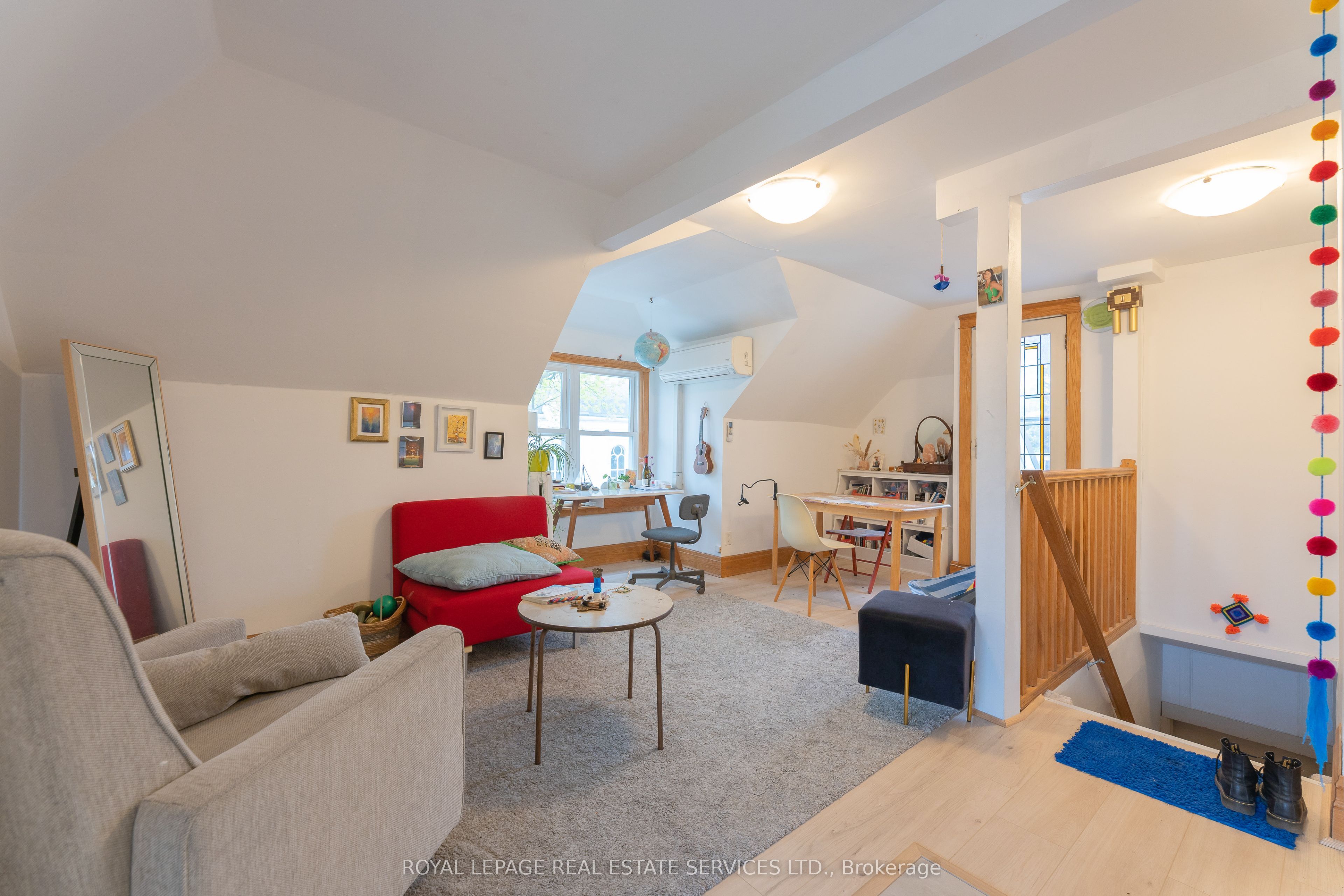 18 Shorncliffe Avenue Property Photo 19