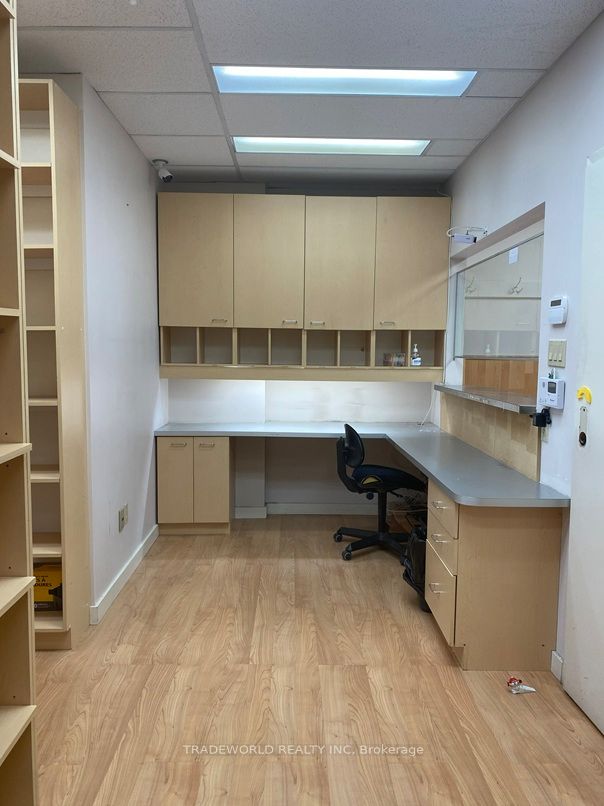 1110 Sheppard Avenue 406 Property Photo 9